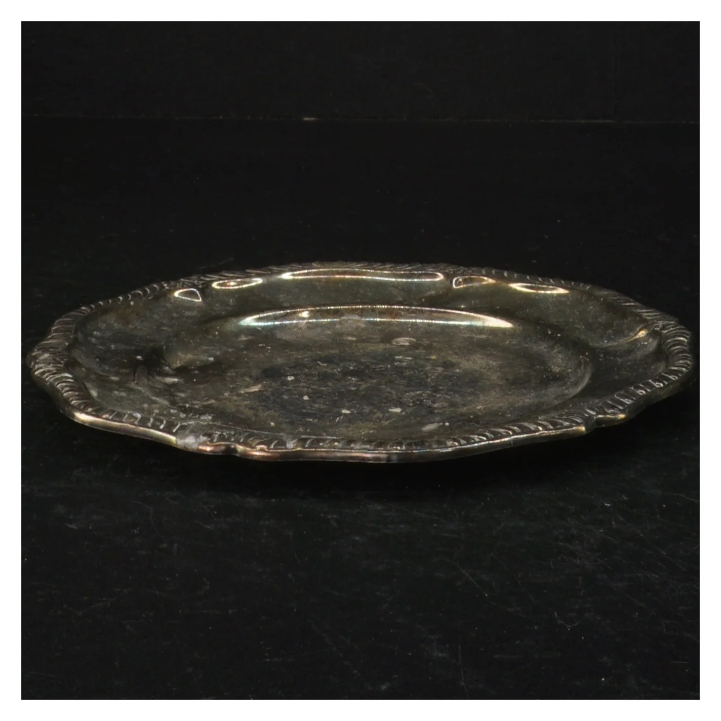 S&oslash;lvfarvet bakke (str. &Oslash;. 17 cm)