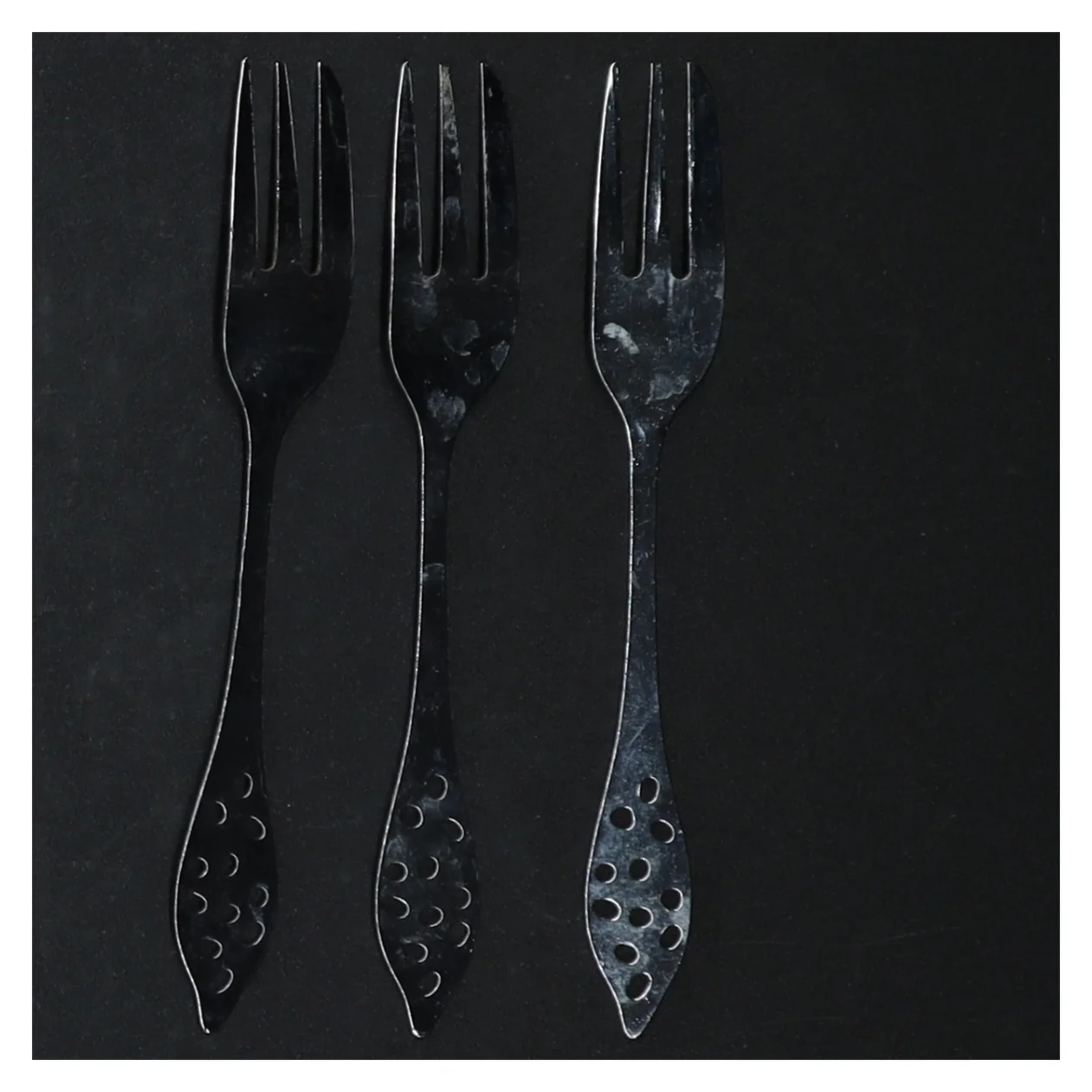 Sæt af sølvfarvede gafler (str. Længde. 13 cm)