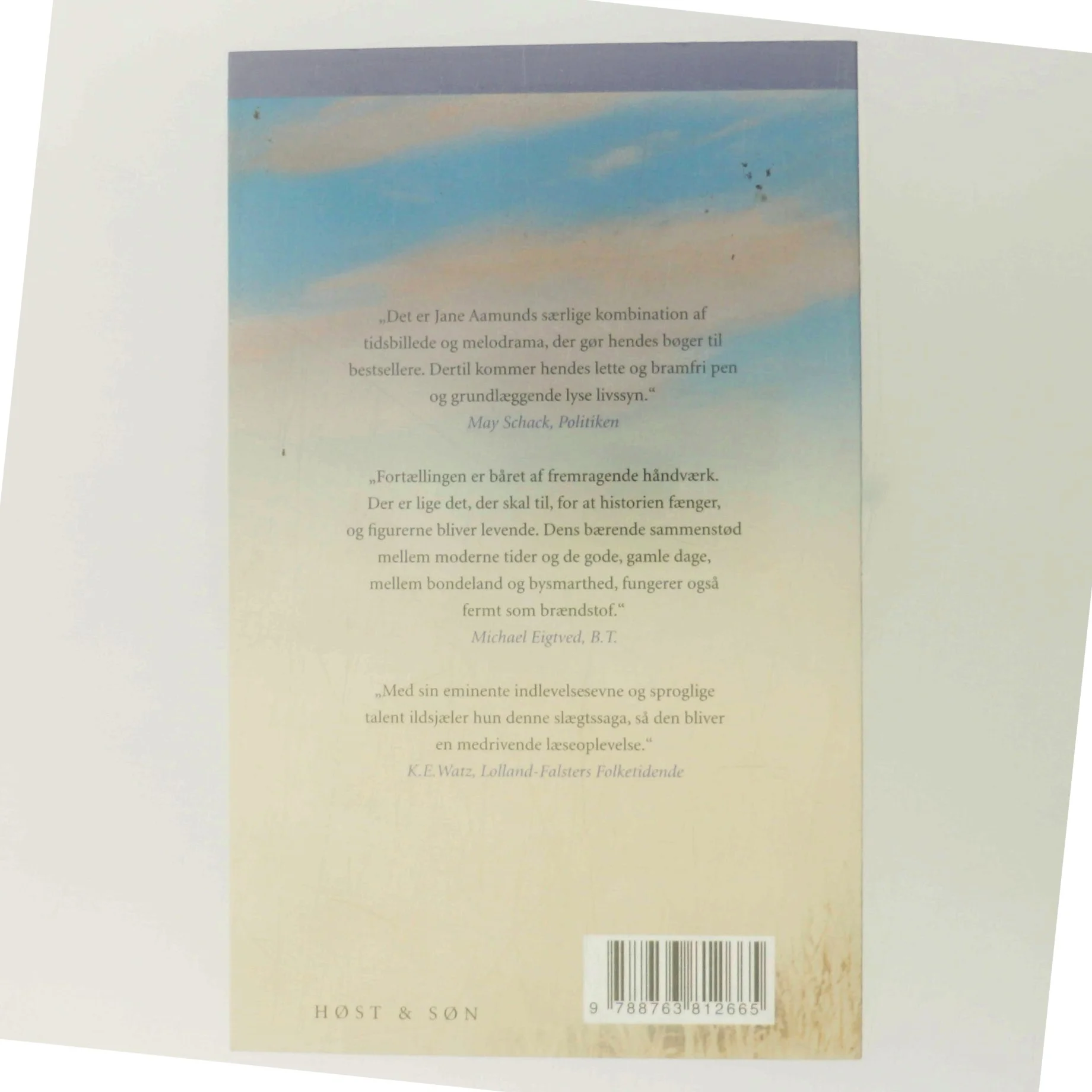 Vesten for måne af Jane Aamund (Bog)