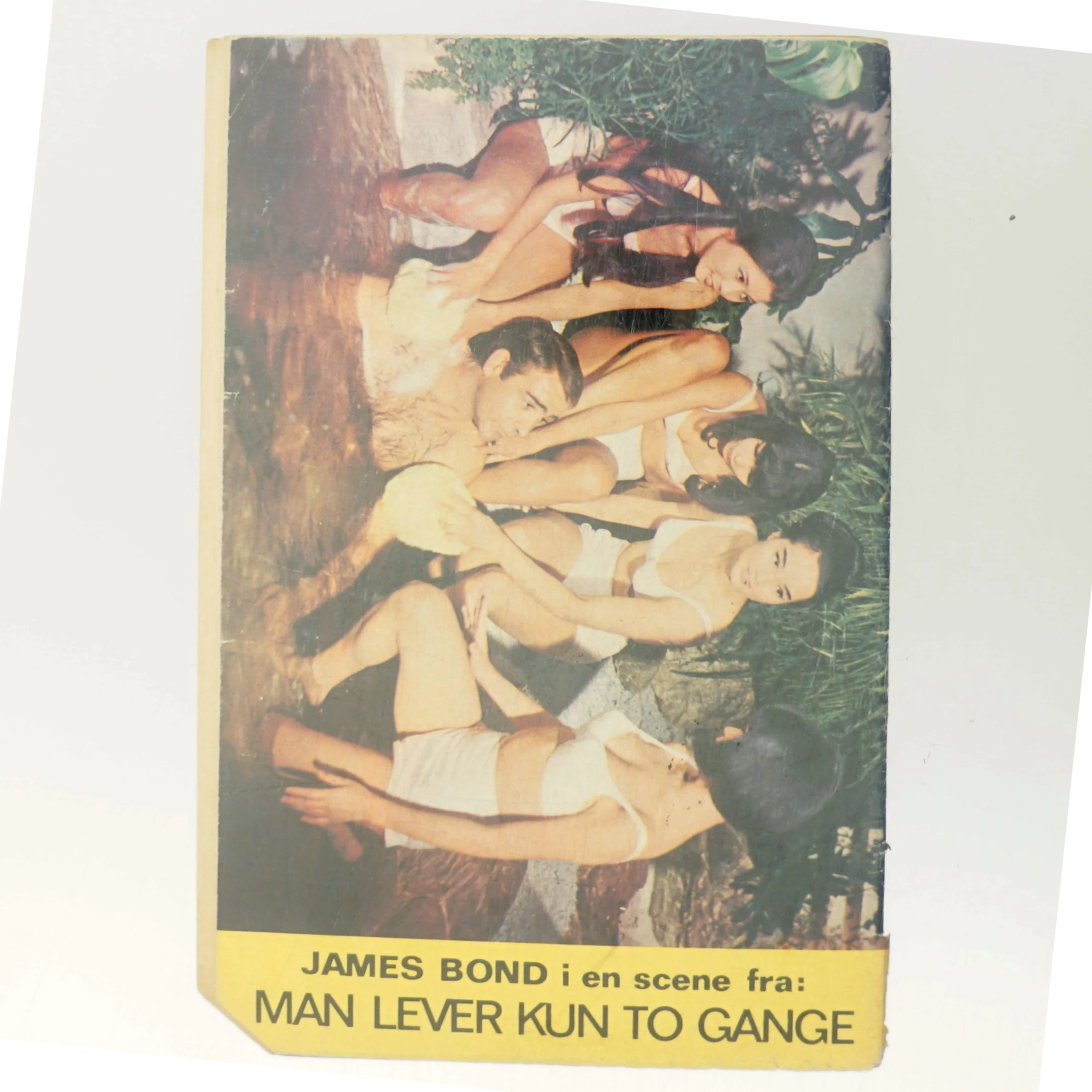 Agent 007 - Manden med den gyldne pistol af  (Bog)