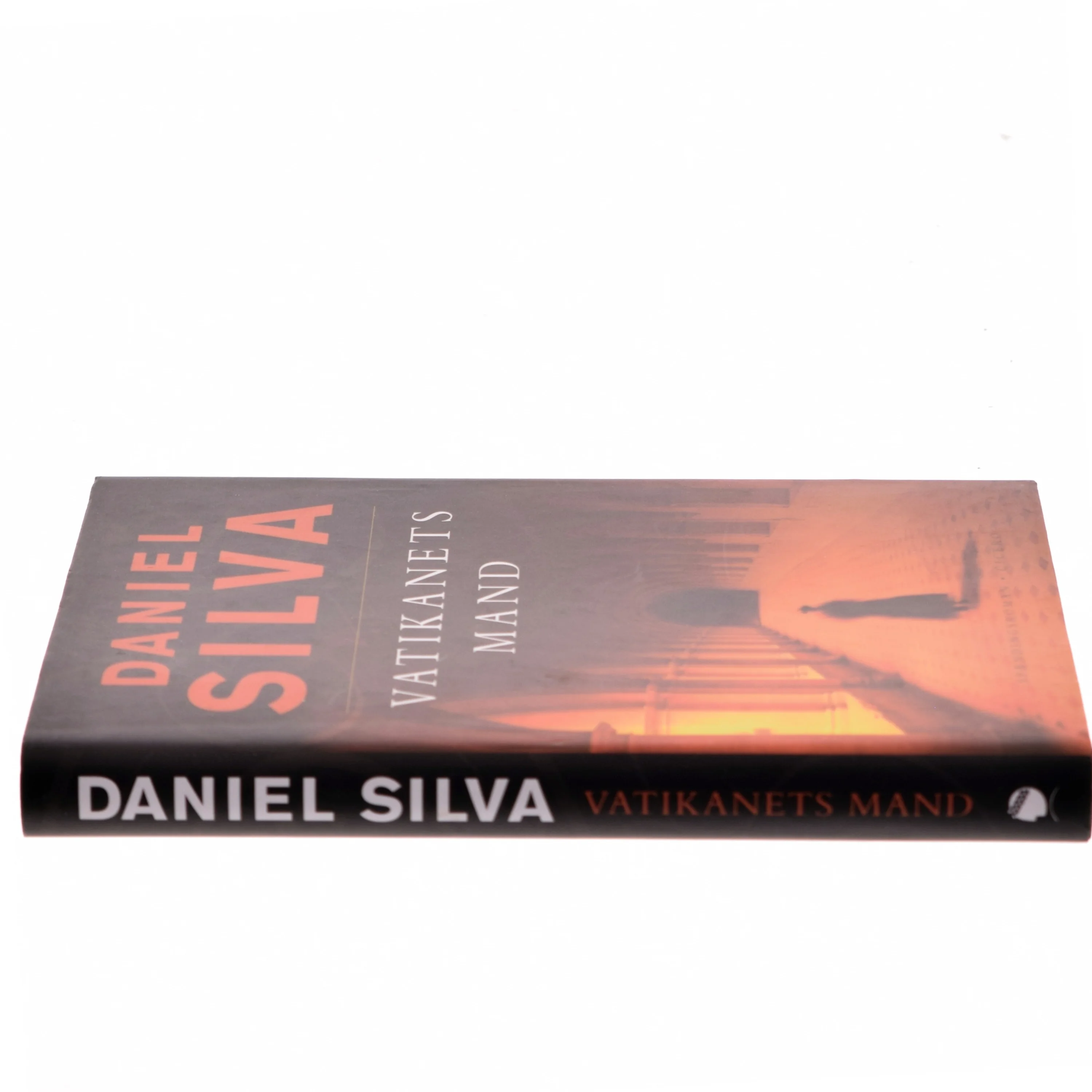 Vatikanets mand af Daniel Silva (Bog)