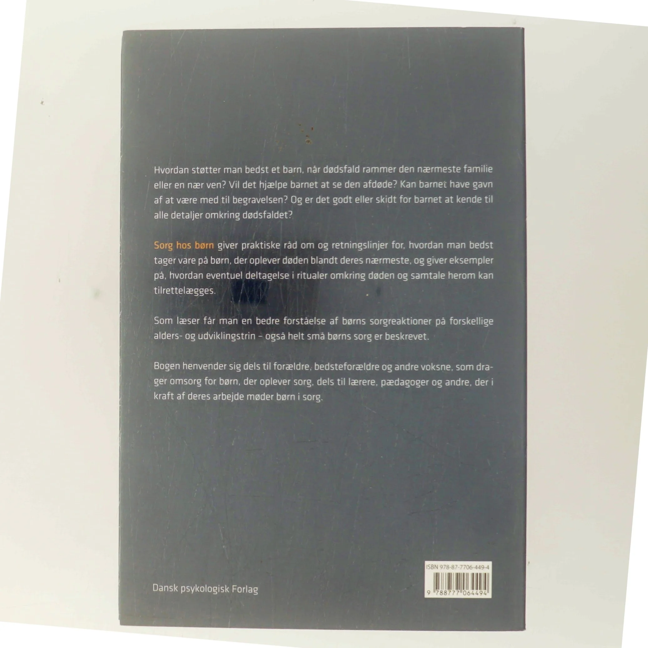 Sorg hos børn : en håndbog for voksne af Atle Dyregrov (Bog)