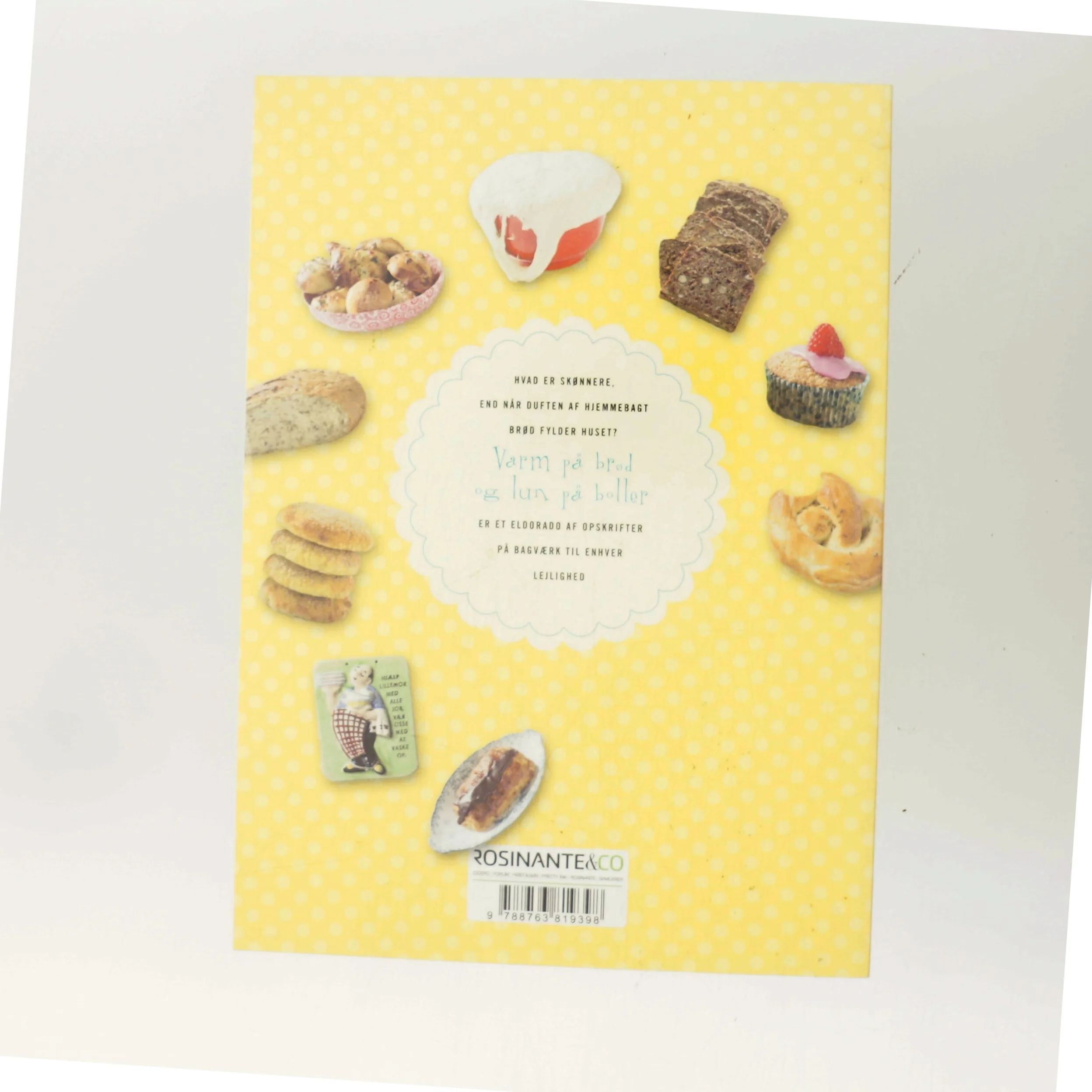 Varm på brød og lun på boller af Rikke Holm (Bog)