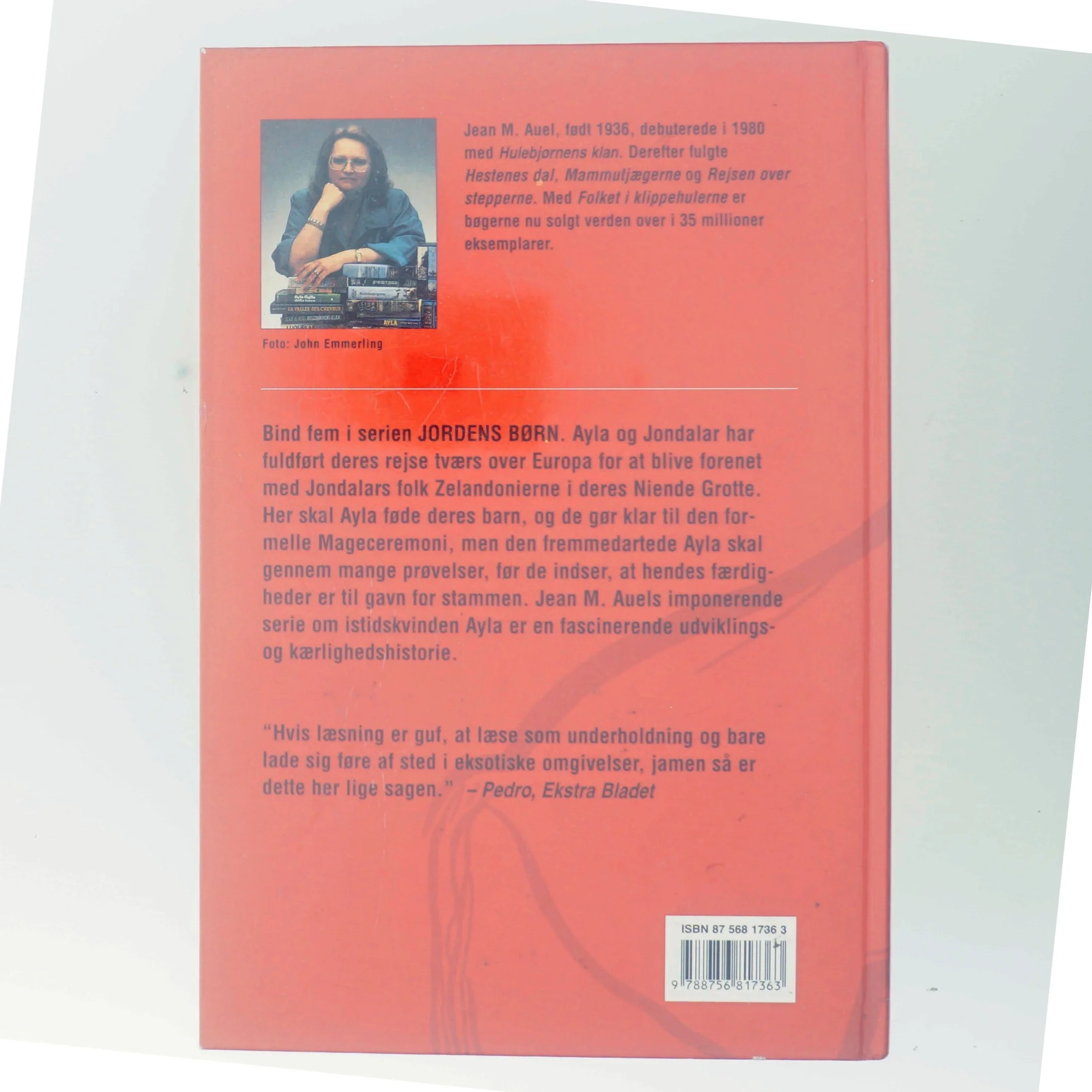 Folket i klippehulerne af Jean M. Auel (Bog)