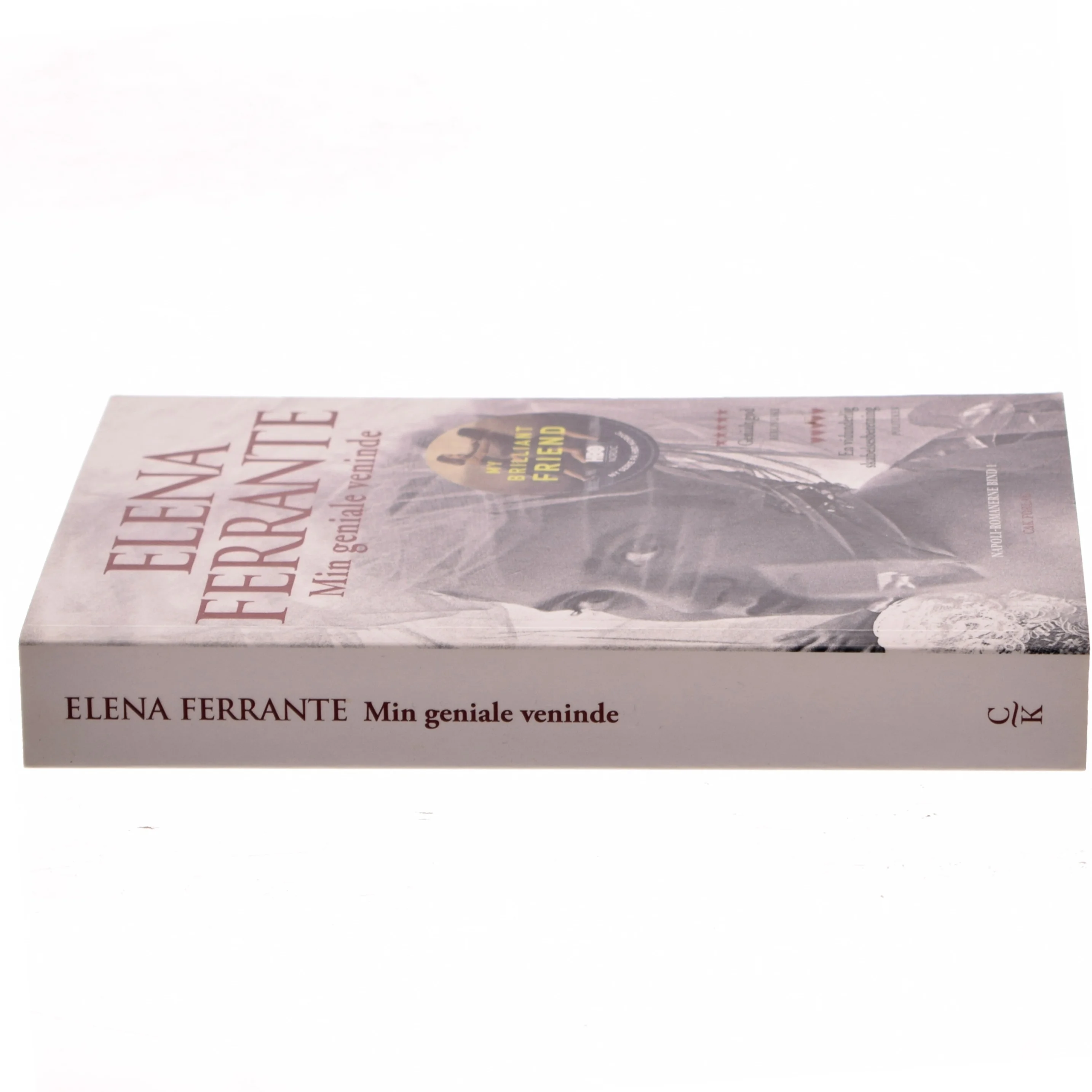 Min geniale veninde : barndom, tidlig ungdom af Elena Ferrante (Bog)