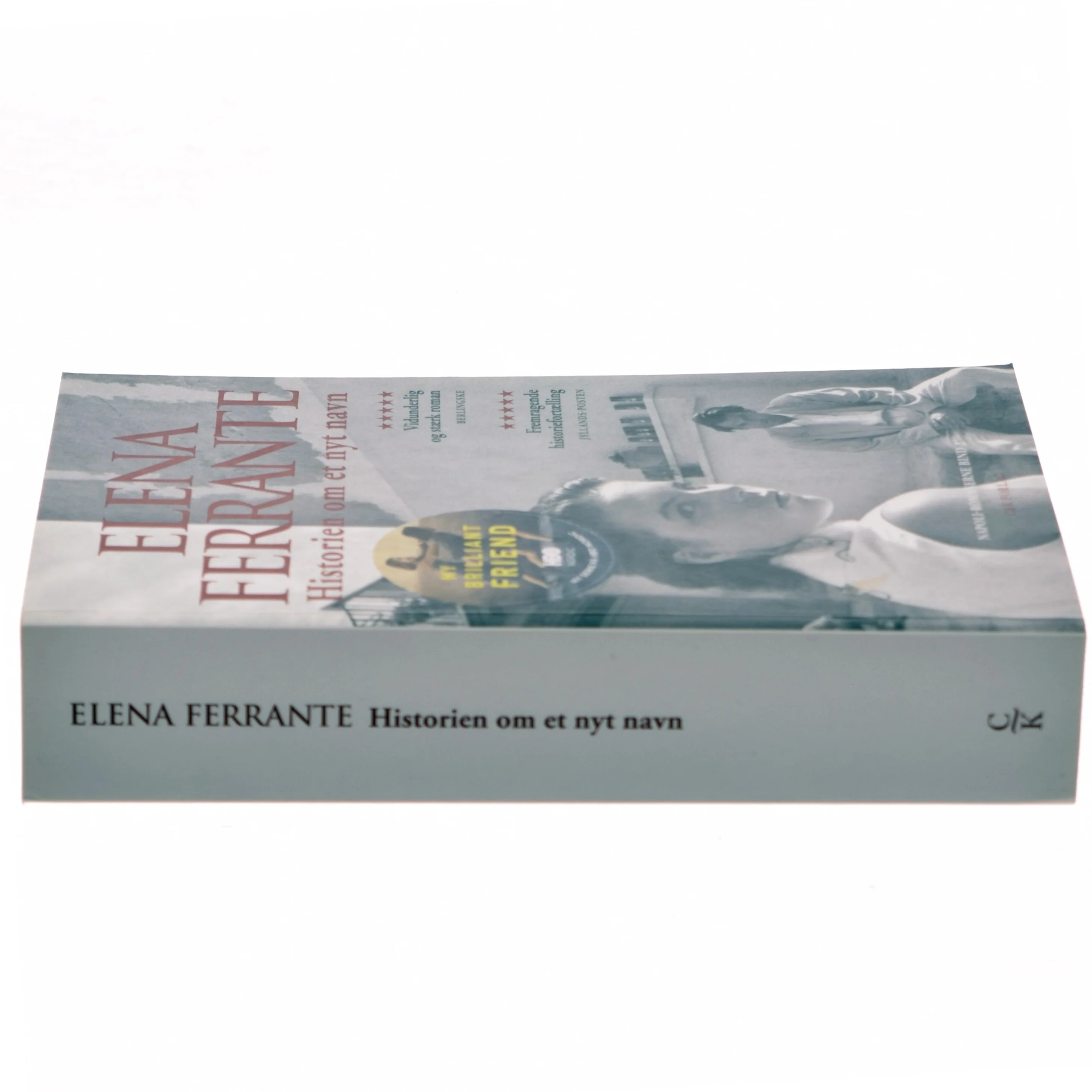 Historien om et nyt navn : ungdom af Elena Ferrante (Bog)