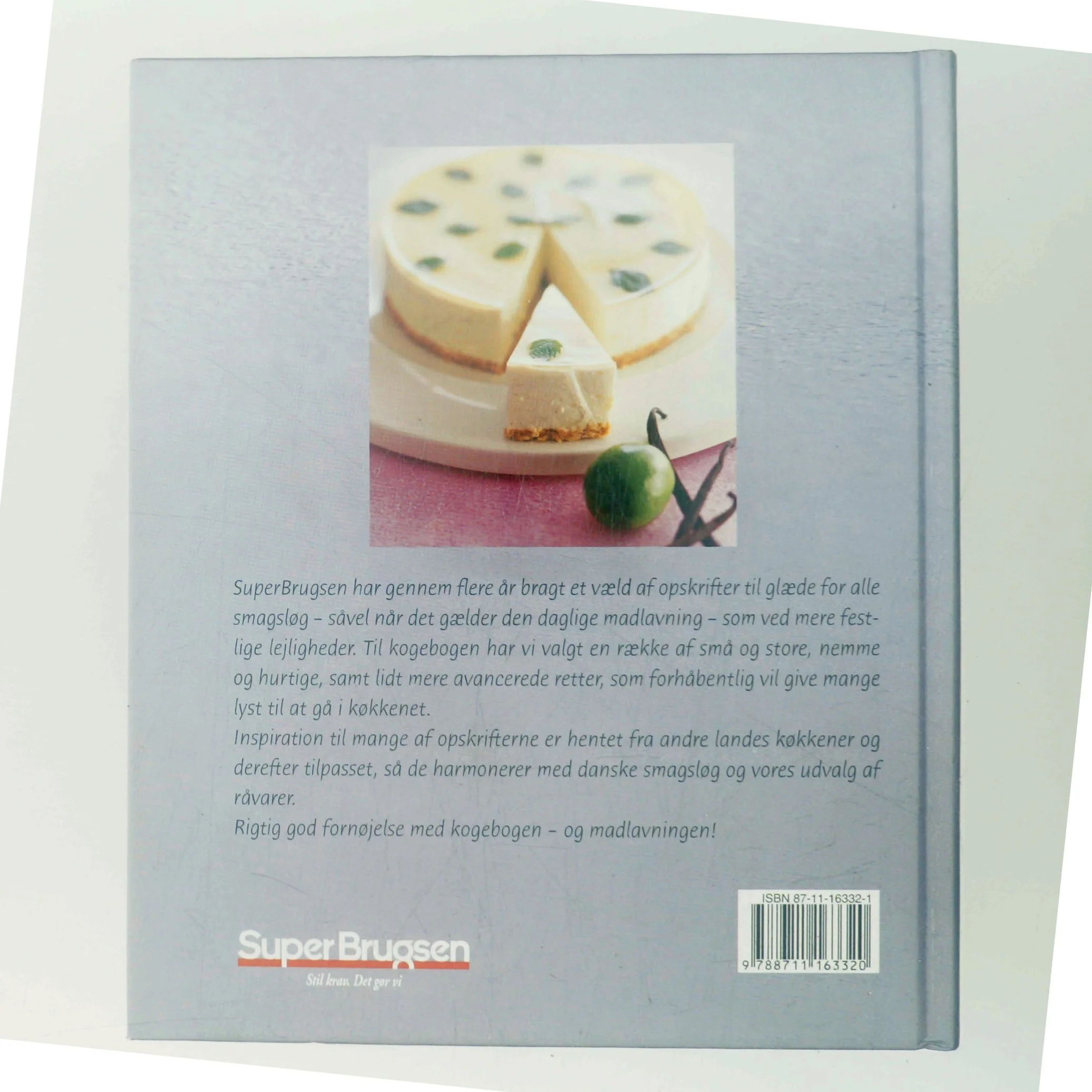 SuperBrugsens kogebog af Maria Larsen (f. 1965-03-30) (Bog)