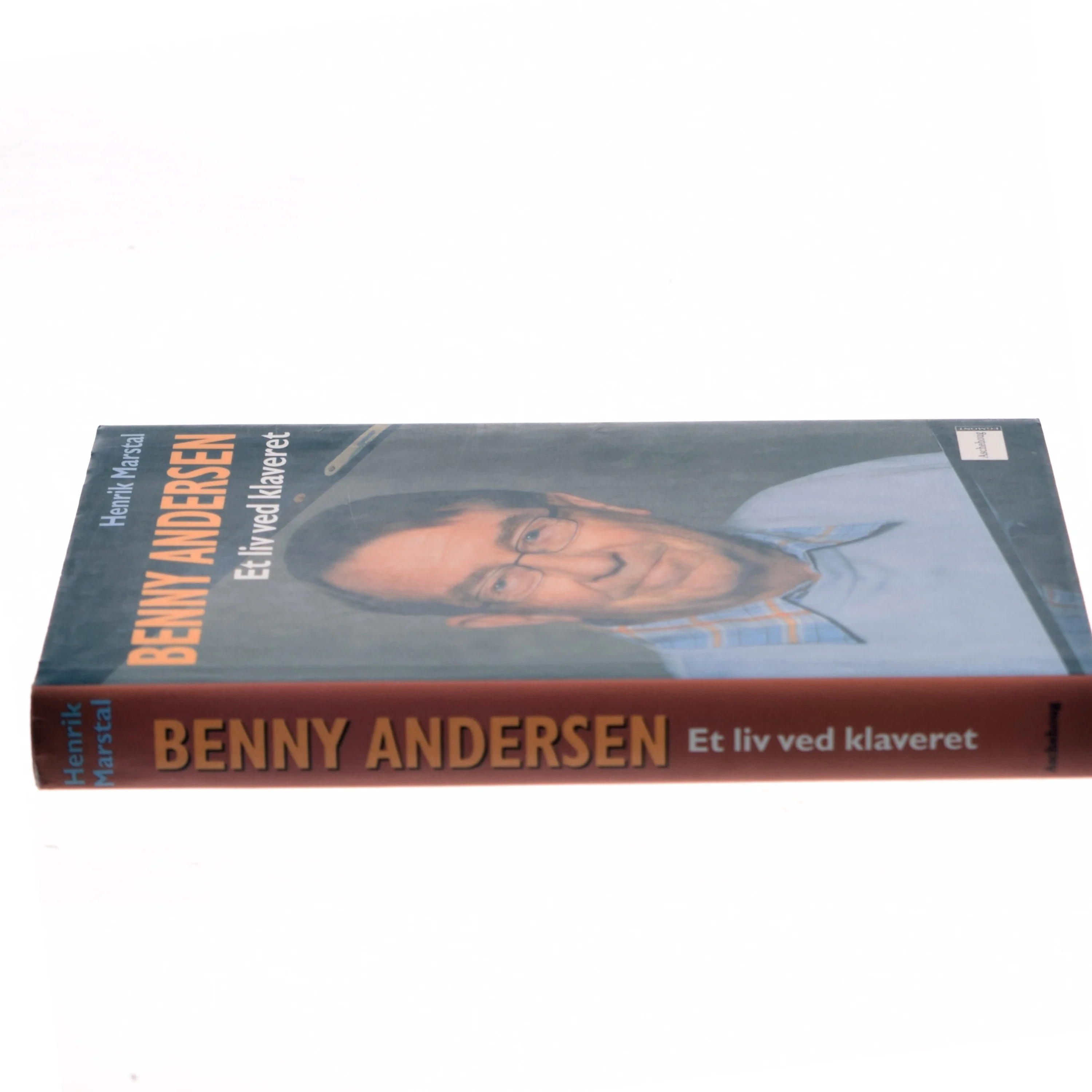 Benny Andersen - et liv ved klaveret af Henrik Marstal (Bog)