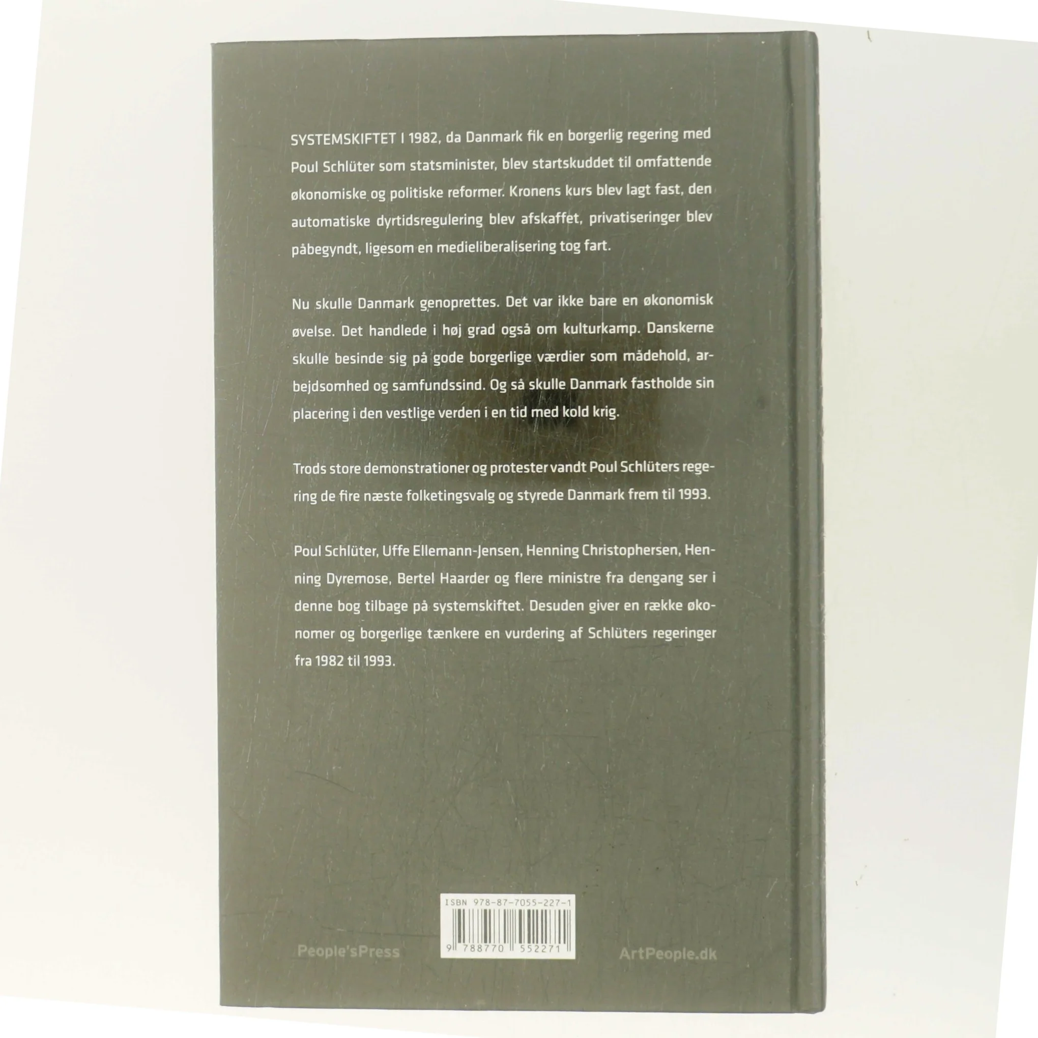På ret kurs : et tilbageblik på systemskiftet i 1982 af Christopher Arzrouni (Bog)