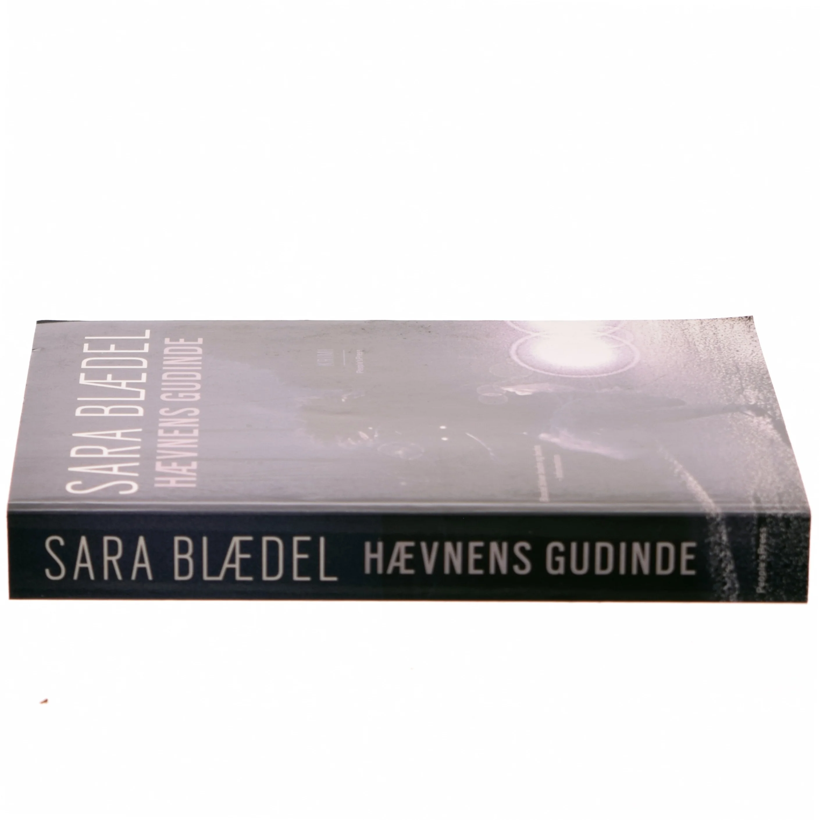 Hævnens gudinde : krimi af Sara Blædel (Bog)