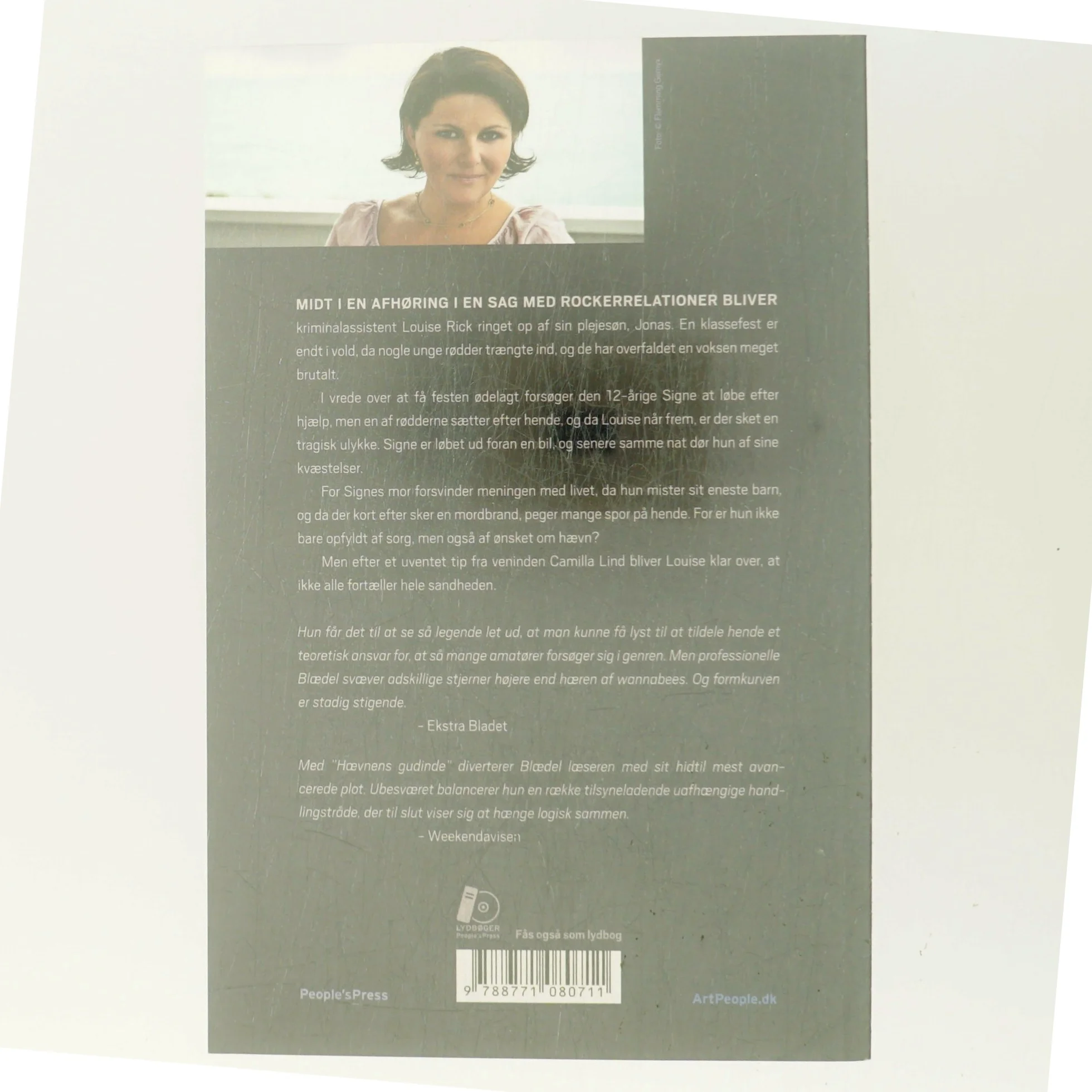 Hævnens gudinde : krimi af Sara Blædel (Bog)