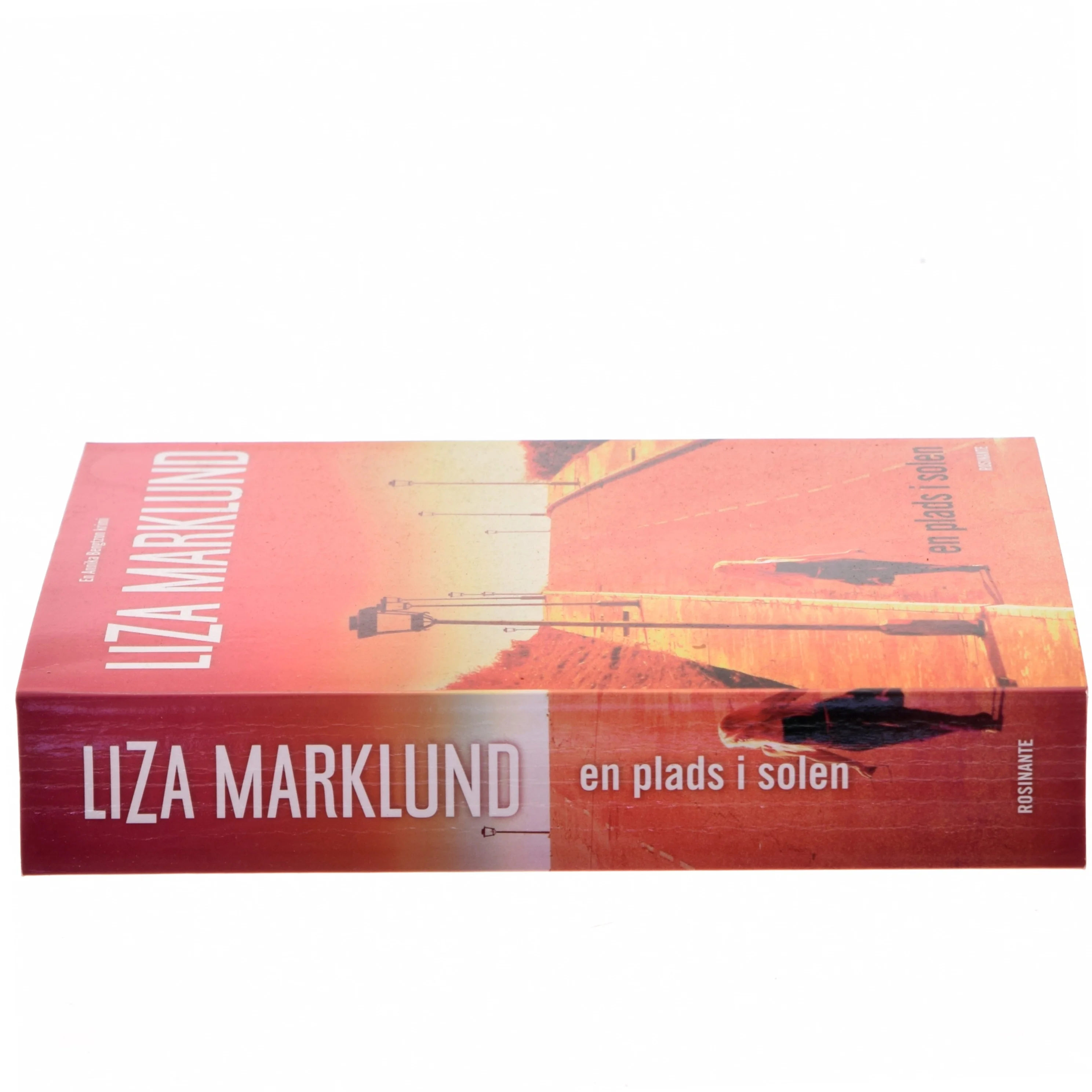 En Plads I Solen af Liza Marklund (Bog)