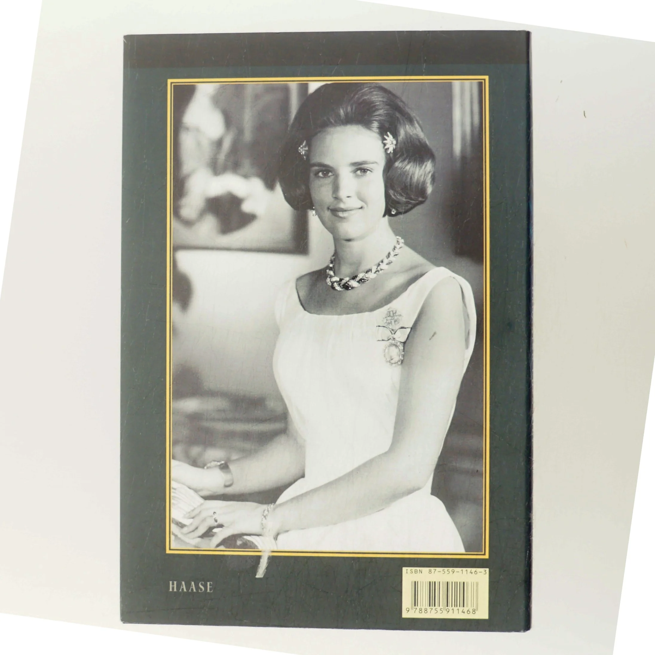 Anne-Marie : dronning uden rige af Sara Blædel (Bog)