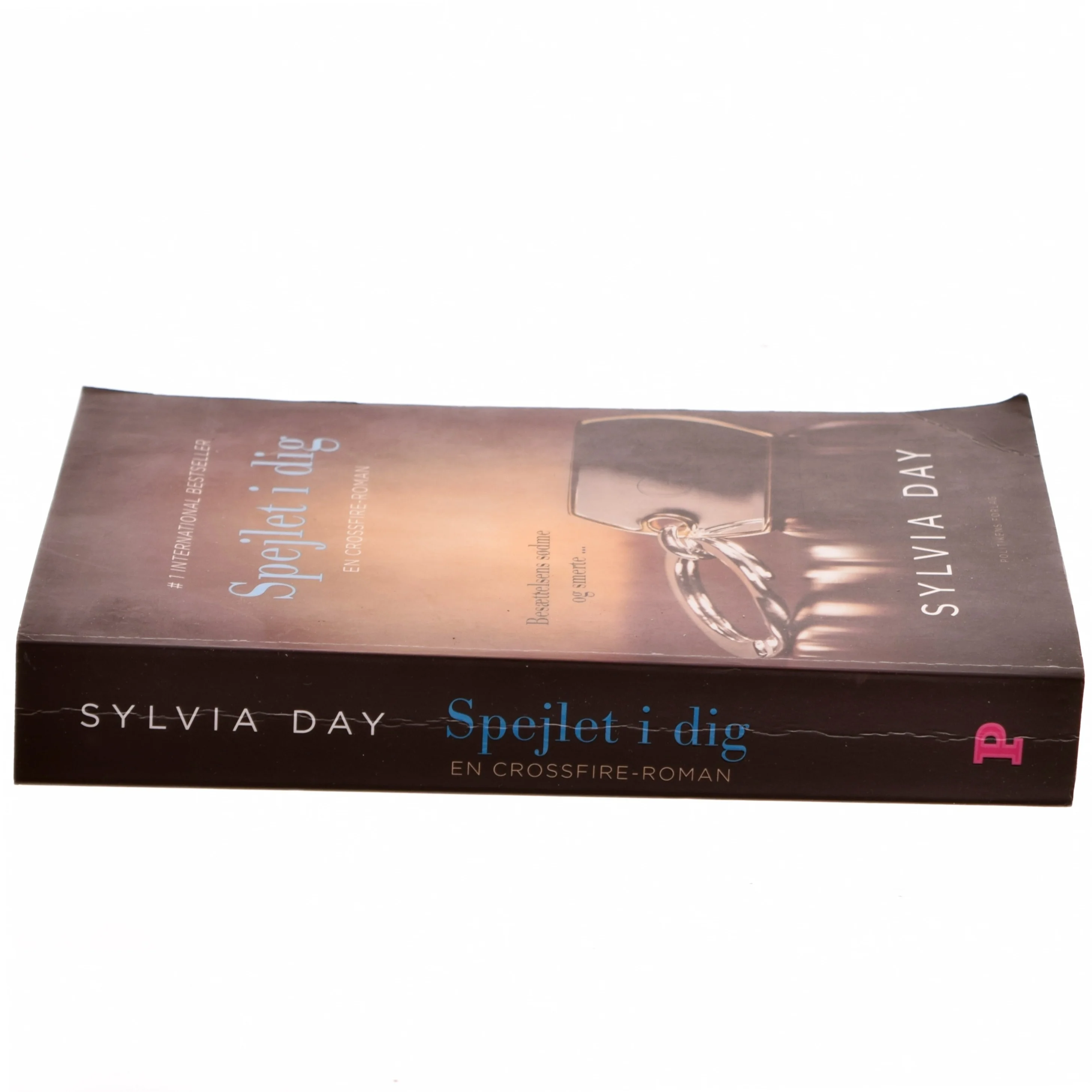 Spejlet i dig af Sylvia Day (Bog)