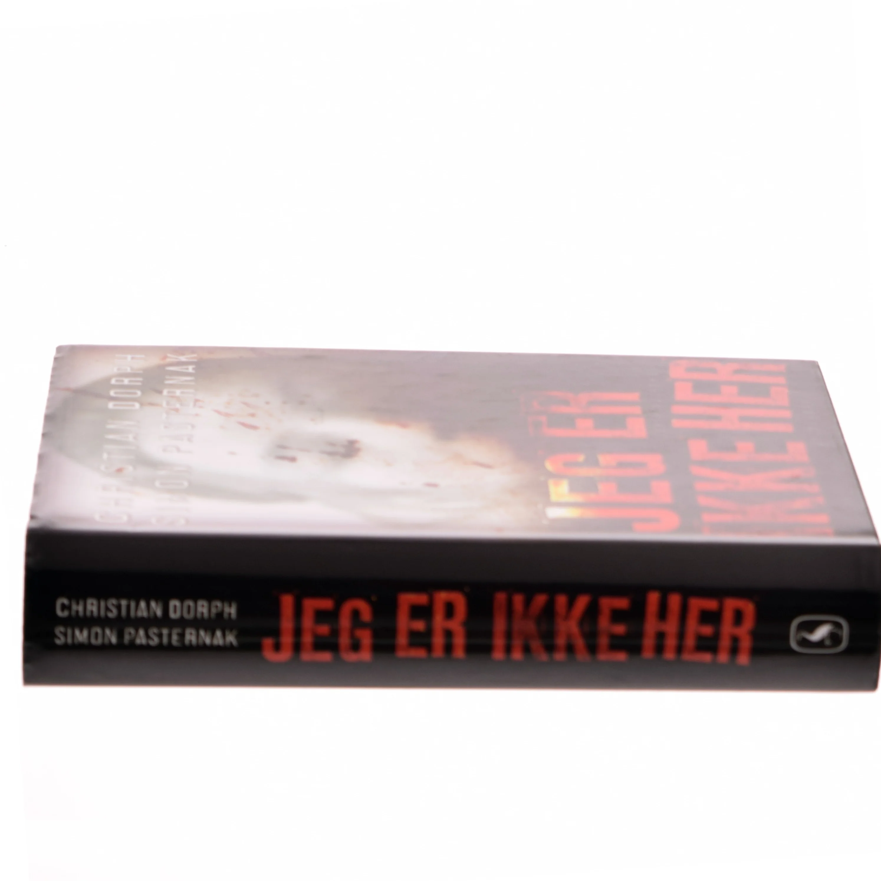 Jeg er ikke her : kriminalroman af Christian Dorph (Bog)