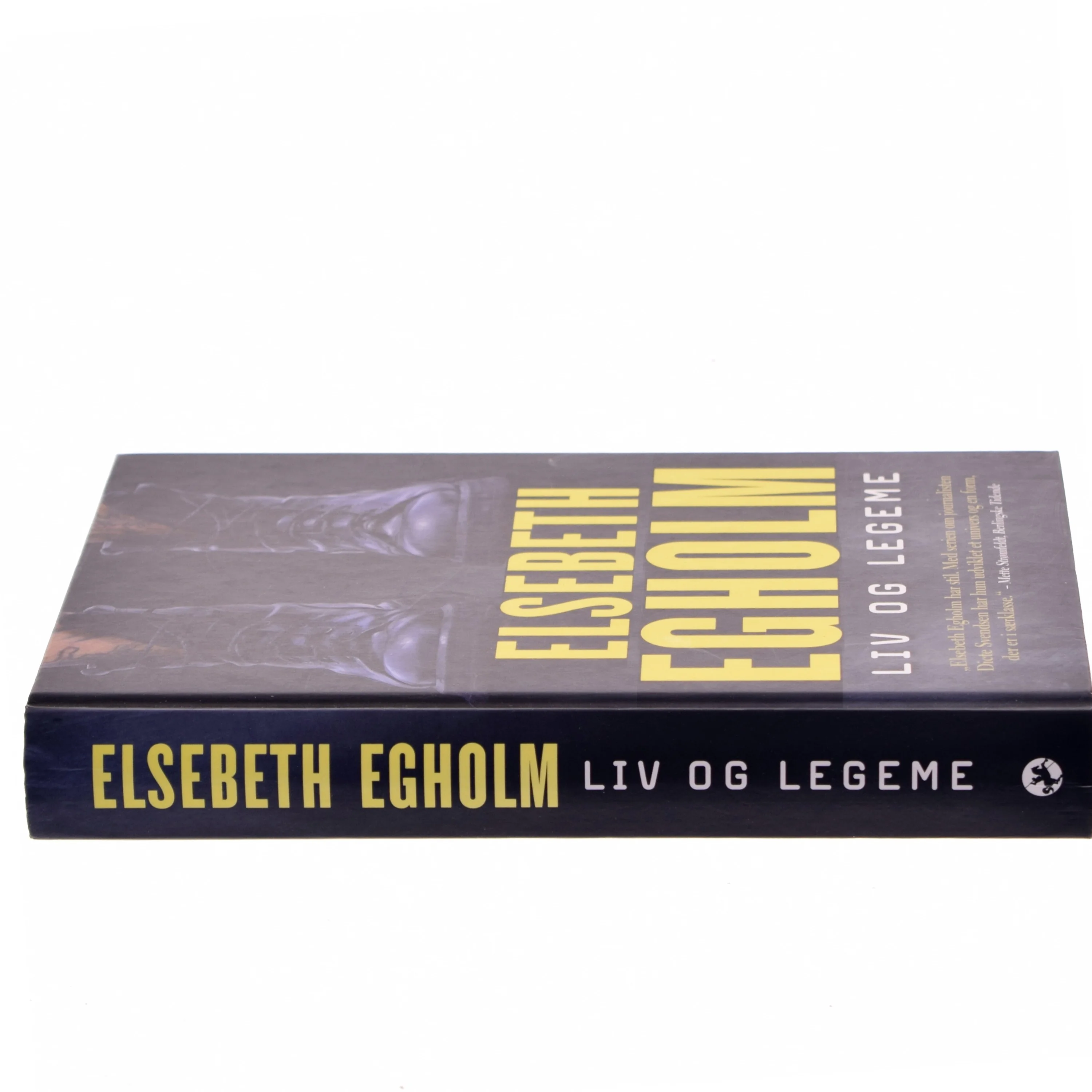 Liv og legeme : roman af Elsebeth Egholm (Bog)