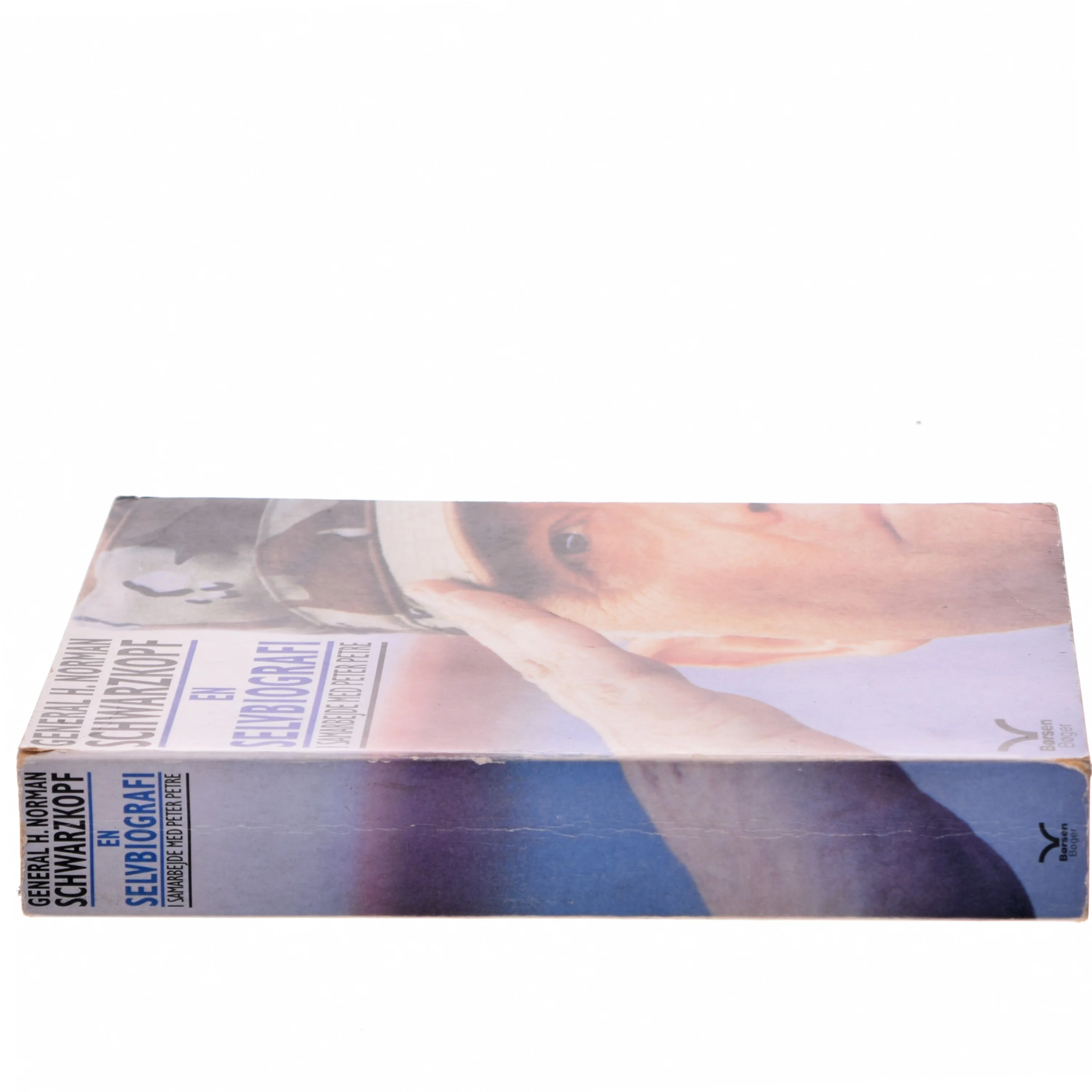 En selvbiografi af General H. Norman Schwarzkopf i samarbejde med Peter Petre (Bog) fra Børsen Bøger