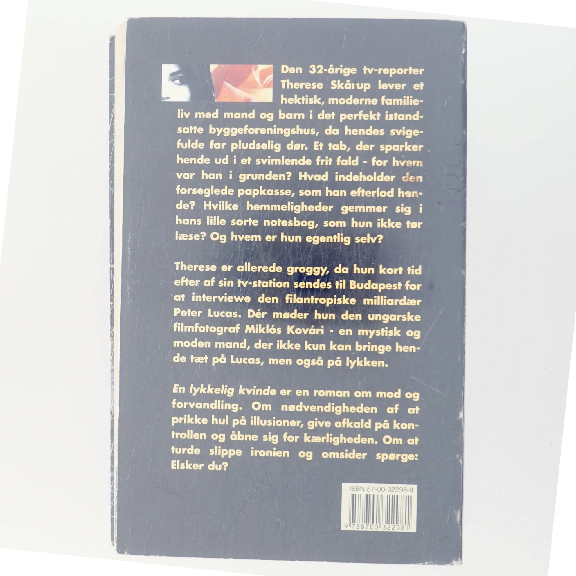 En lykkelig kvinde : roman af Hanne-Vibeke Holst (Bog)