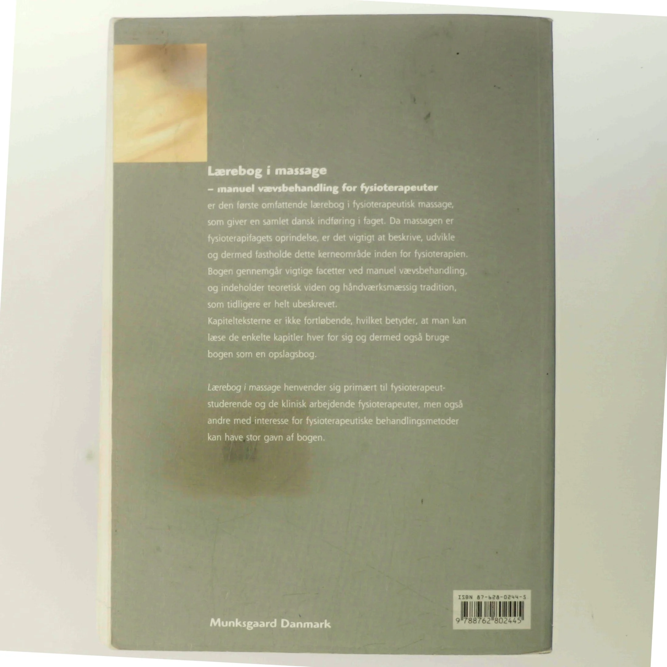 Lærebog i massage : manuel vævsbehandling for fysioterapeuter (Bog)