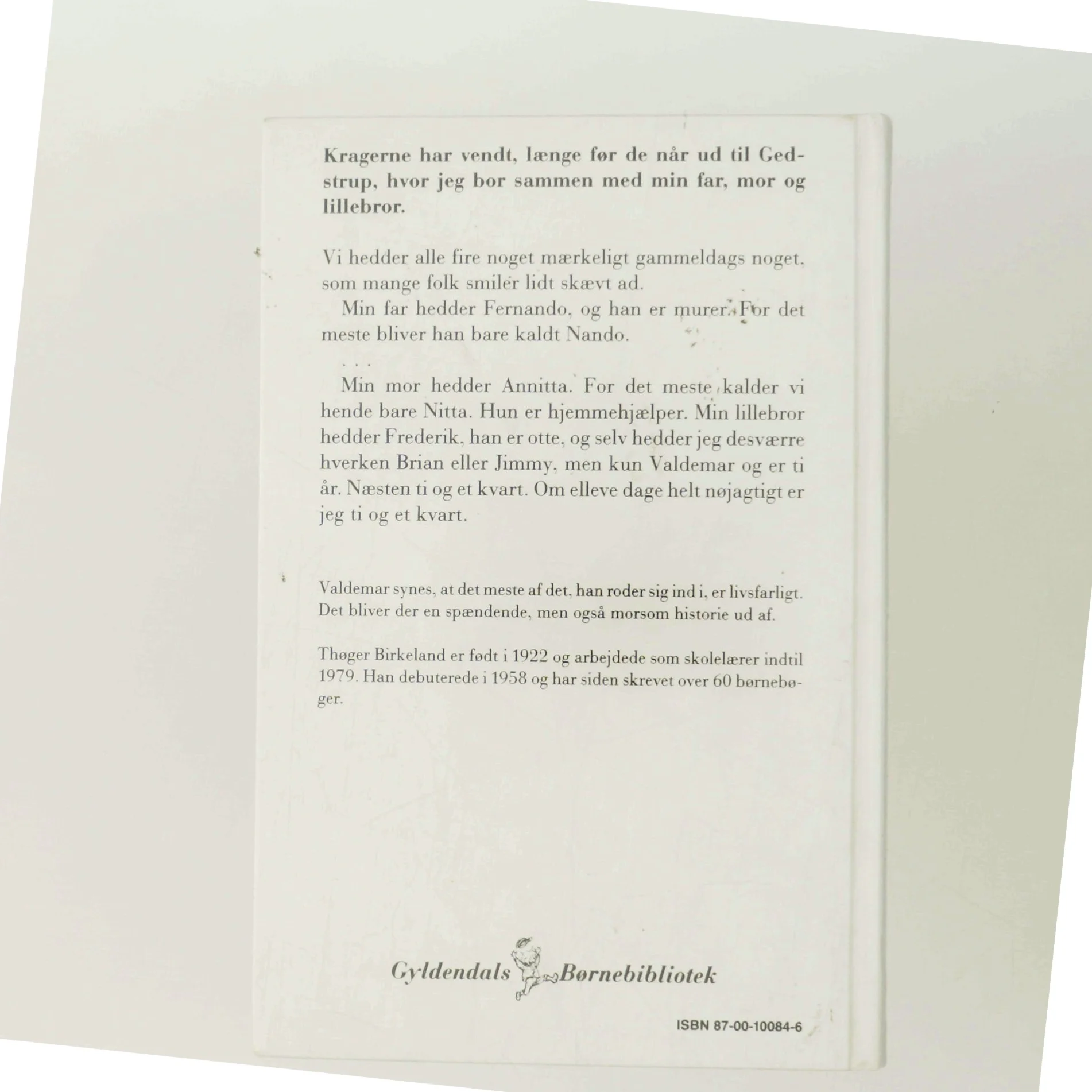 Valdemar Livsfare af Thøger Birkeland (Bog)