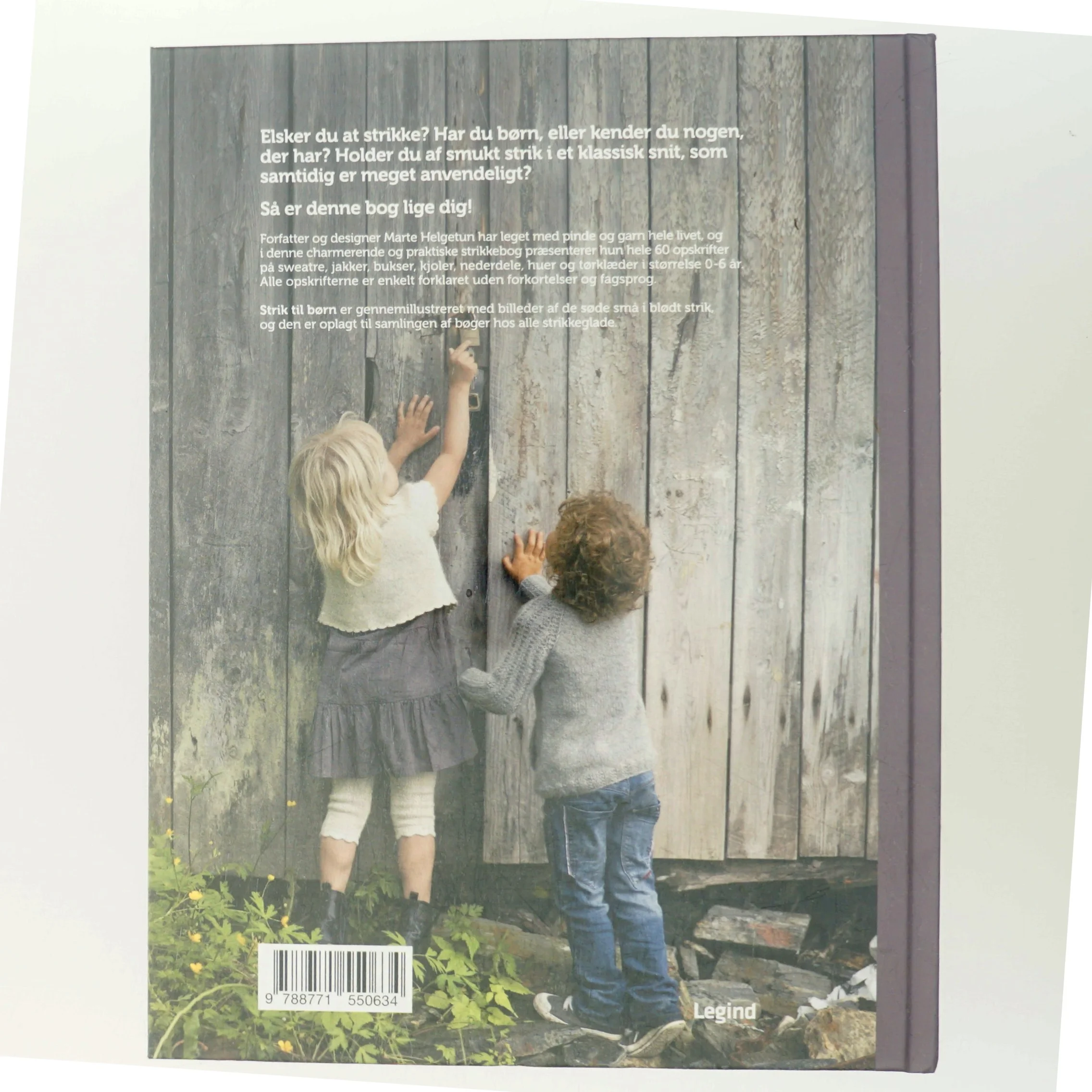 Strik til børn : charme i hver en maske af Marte Helgetun (Bog)