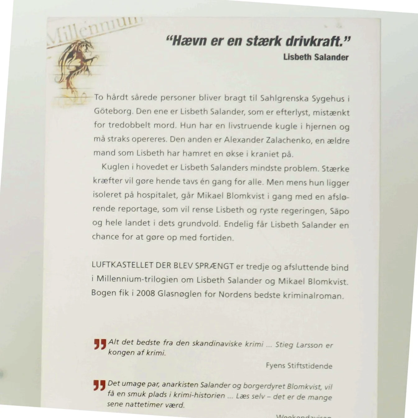 Luftkastellet Der Blev Spraengt (af Stieg Larsson) [Imported] [Paperback] (Danish) (Millennium, 3. Bind) af Stieg Larsson (Bog)