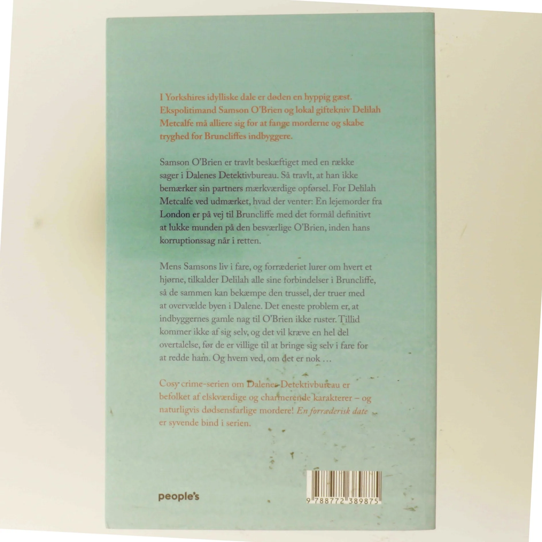 En forræderisk date af Julia Chapman (Bog)