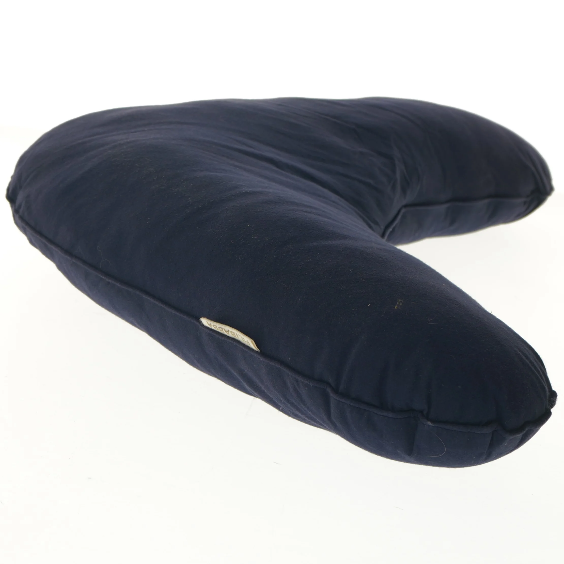 Mørkeblåt ergonomisk ammepude fra Filibabba (str. 75x57 cm)