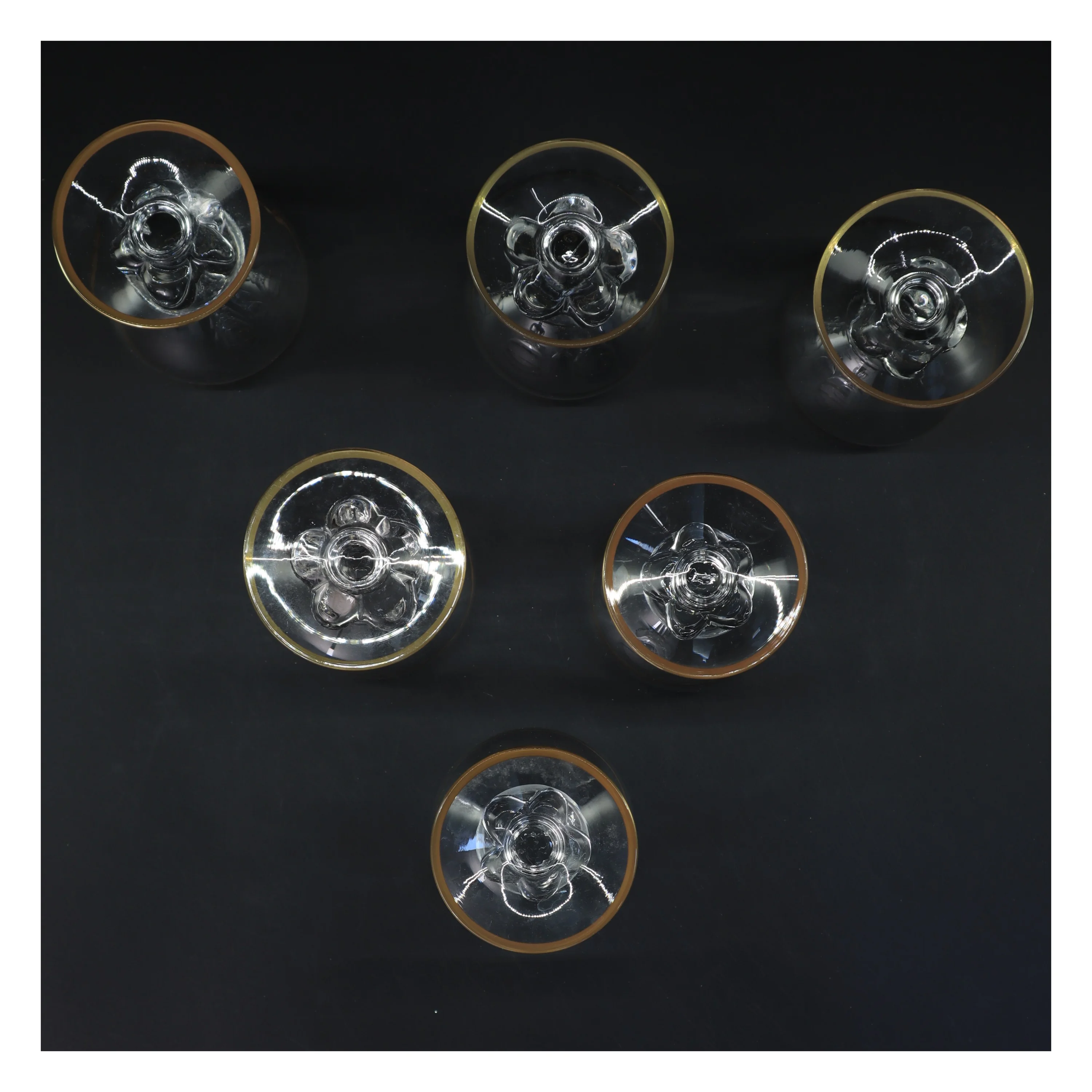 Guld-kantede glas (str. 6 stk Ø 7 cm længde 13 cm)