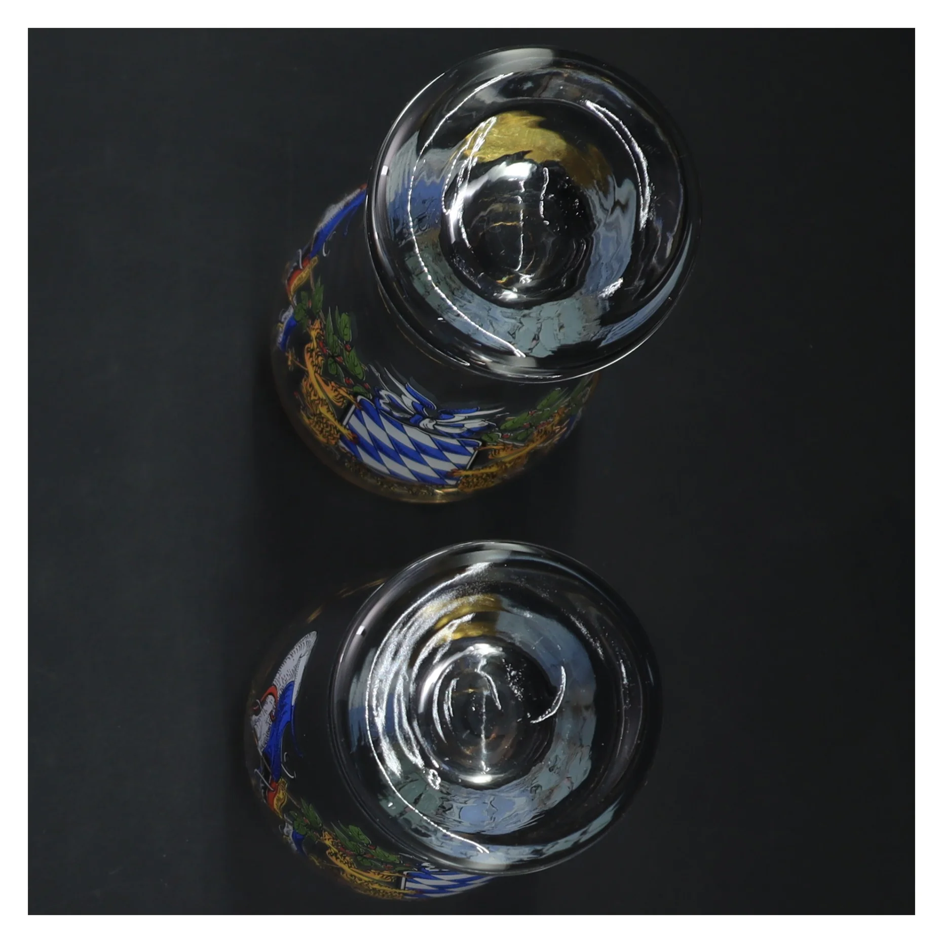 ølglas med bayersk våbenskjold (str. 20 cm)