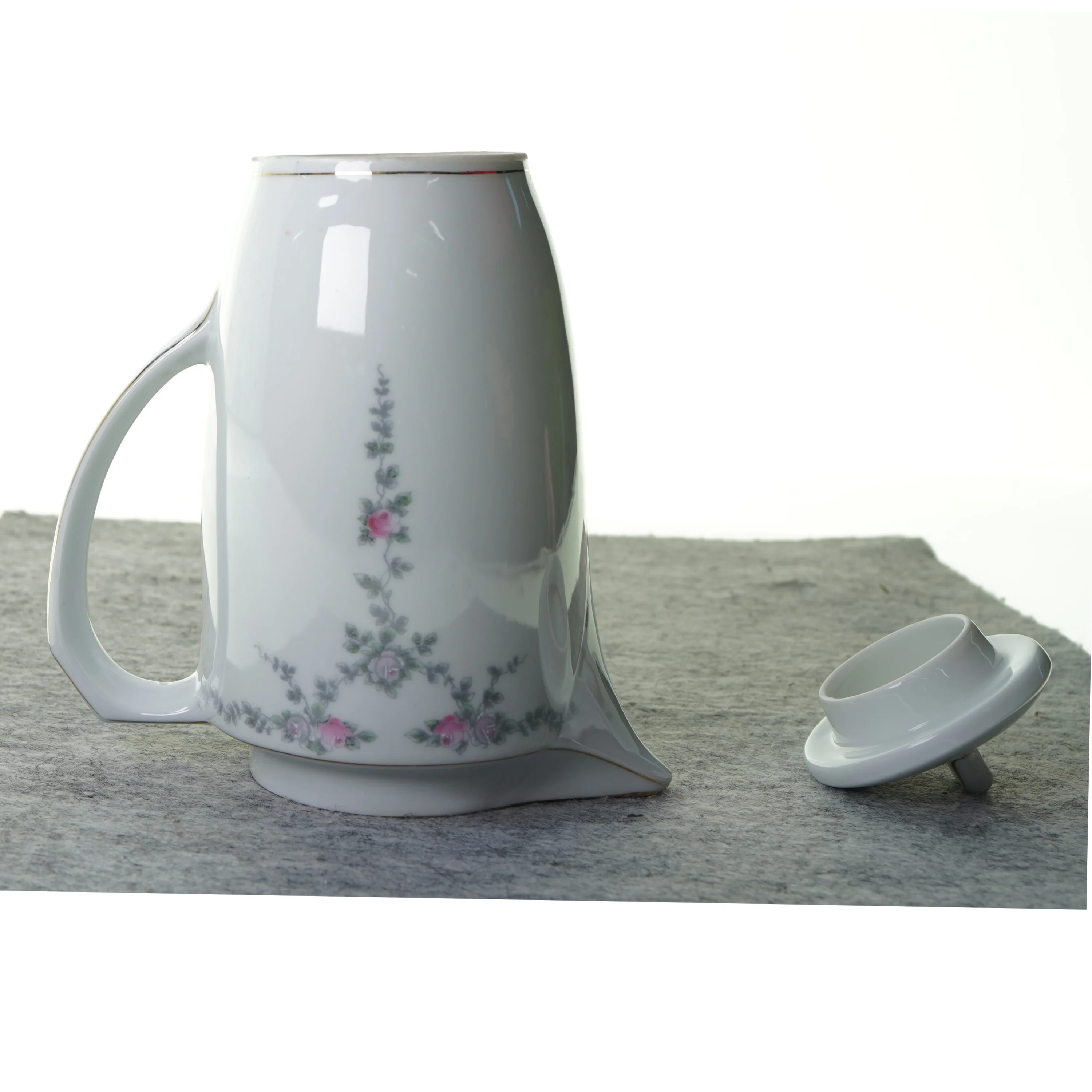 Kande fra Bava (str. 20 x 10 cm)