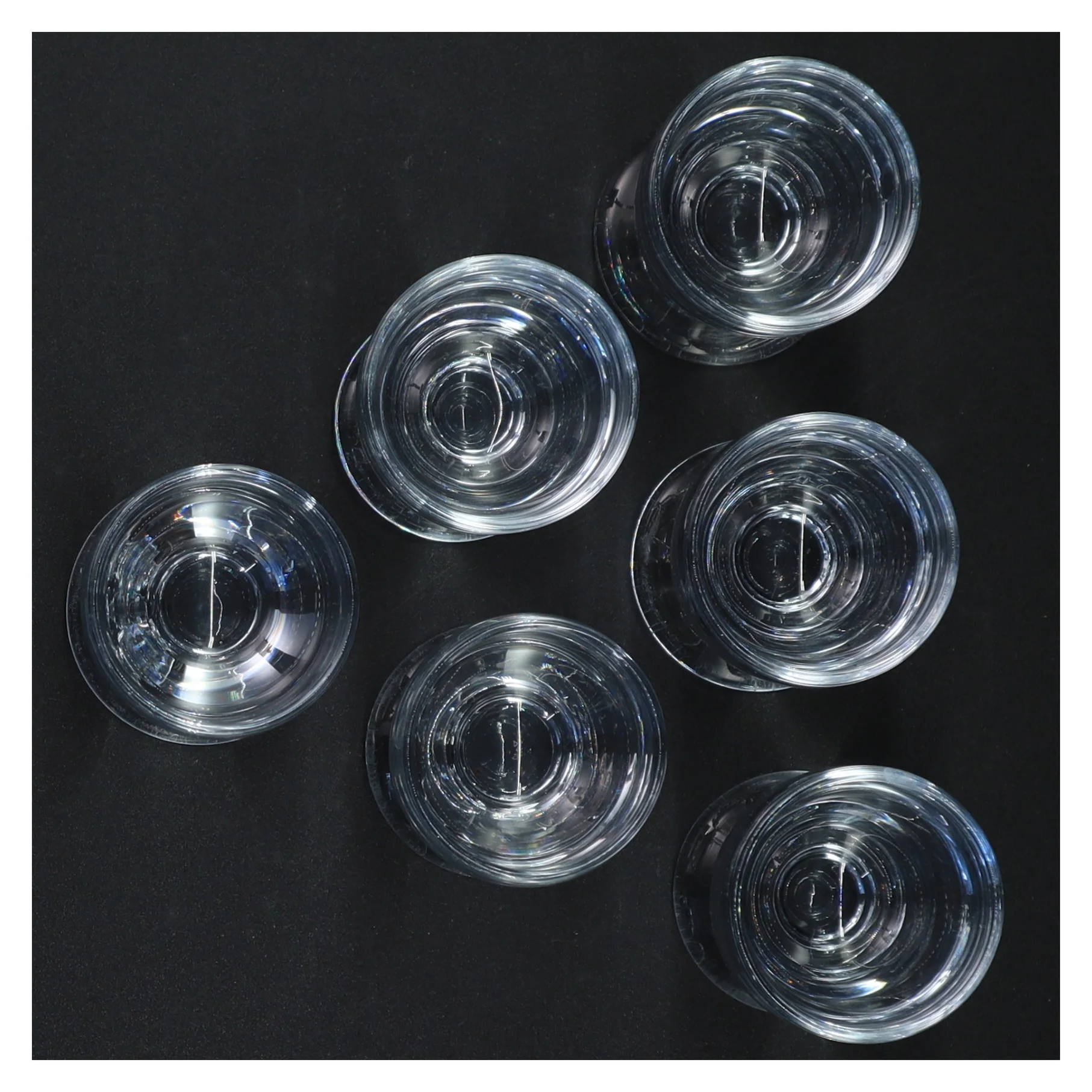 Snapseglas? (str. 8 x 5 cm)