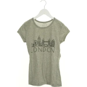 T-Shirt, London fra Primark (str. 164 cm)
