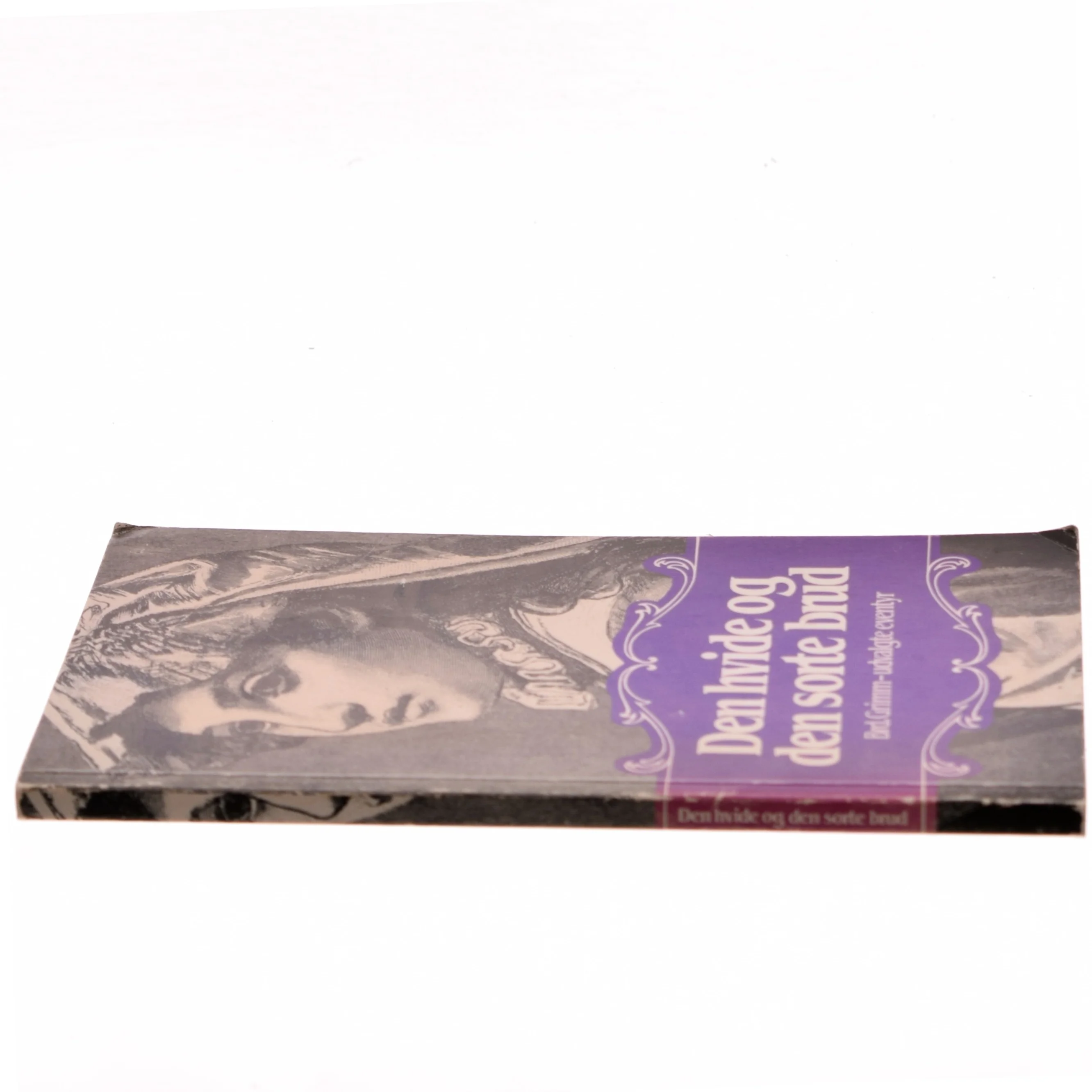 Den hvide og den sorte brud af Brd. Grimm (Bog) fra Dansklærerforeningen/Skov