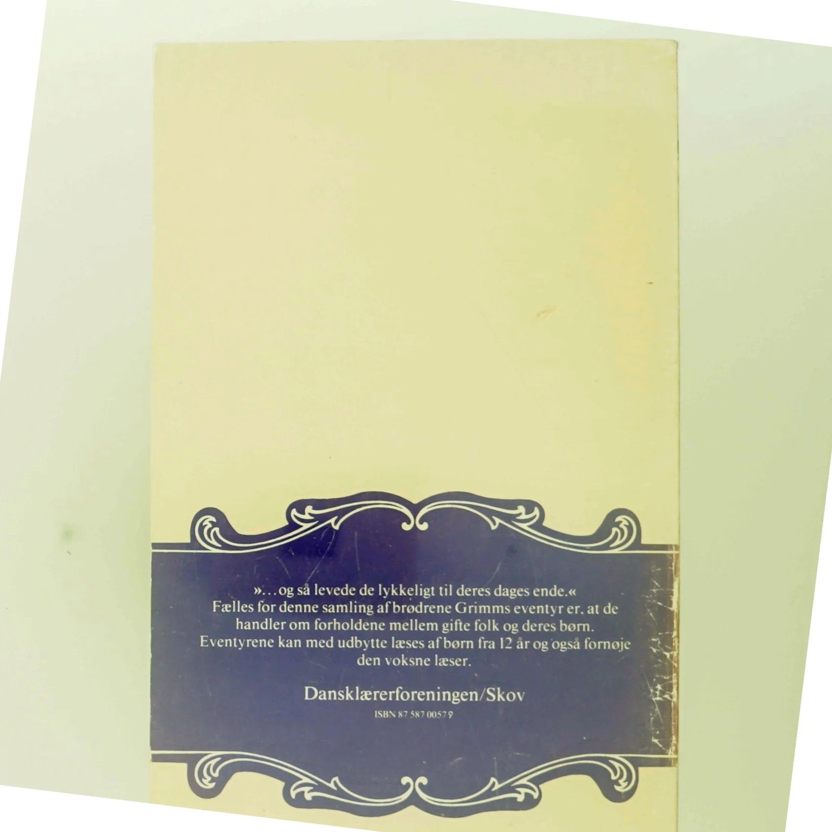 Den hvide og den sorte brud af Brd. Grimm (Bog) fra Dansklærerforeningen/Skov