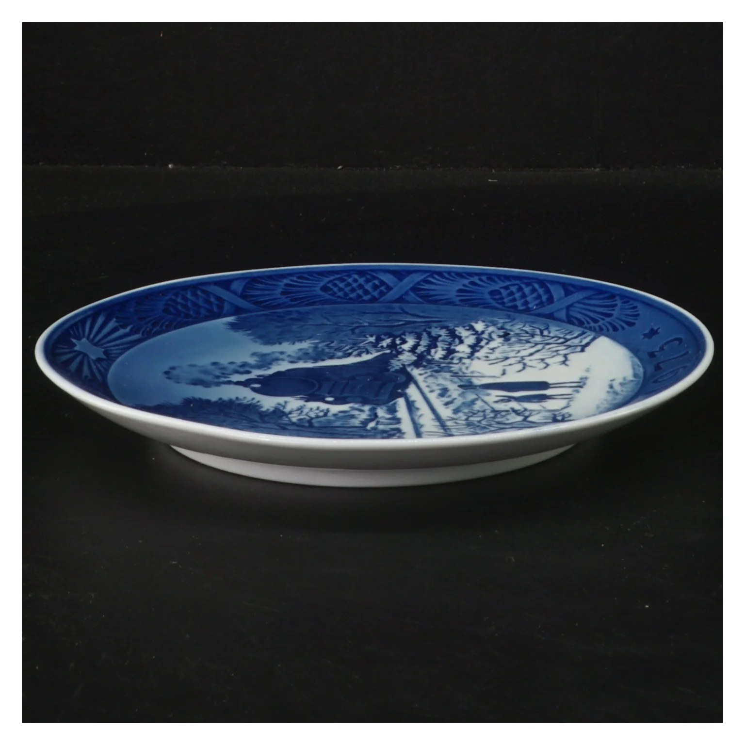 Royal Copenhagen juleplatte fra 1975 fra Royal Copenhagen (str. Ø 18 cm)