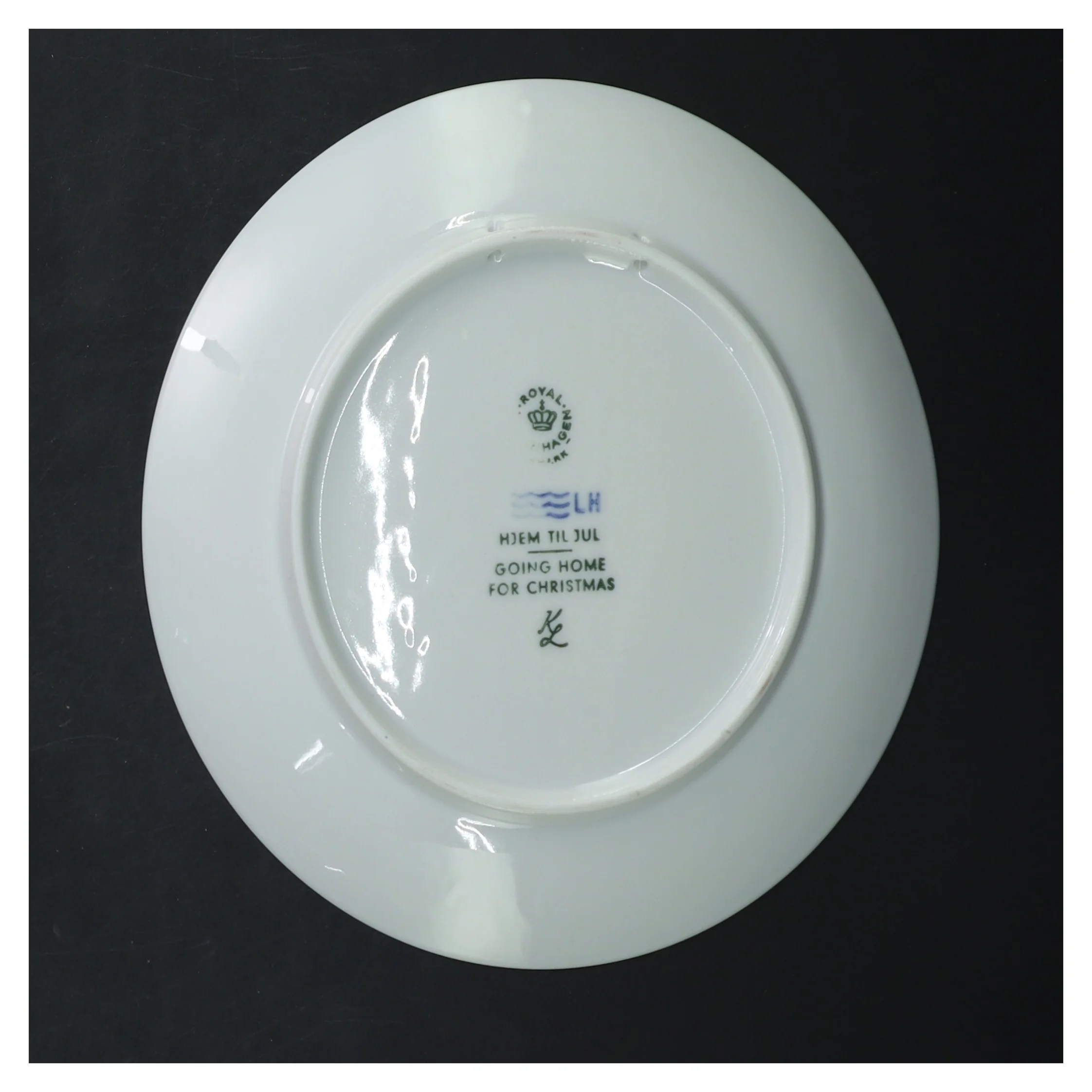 Royal Copenhagen juleplatte fra 1975 fra Royal Copenhagen (str. Ø 18 cm)