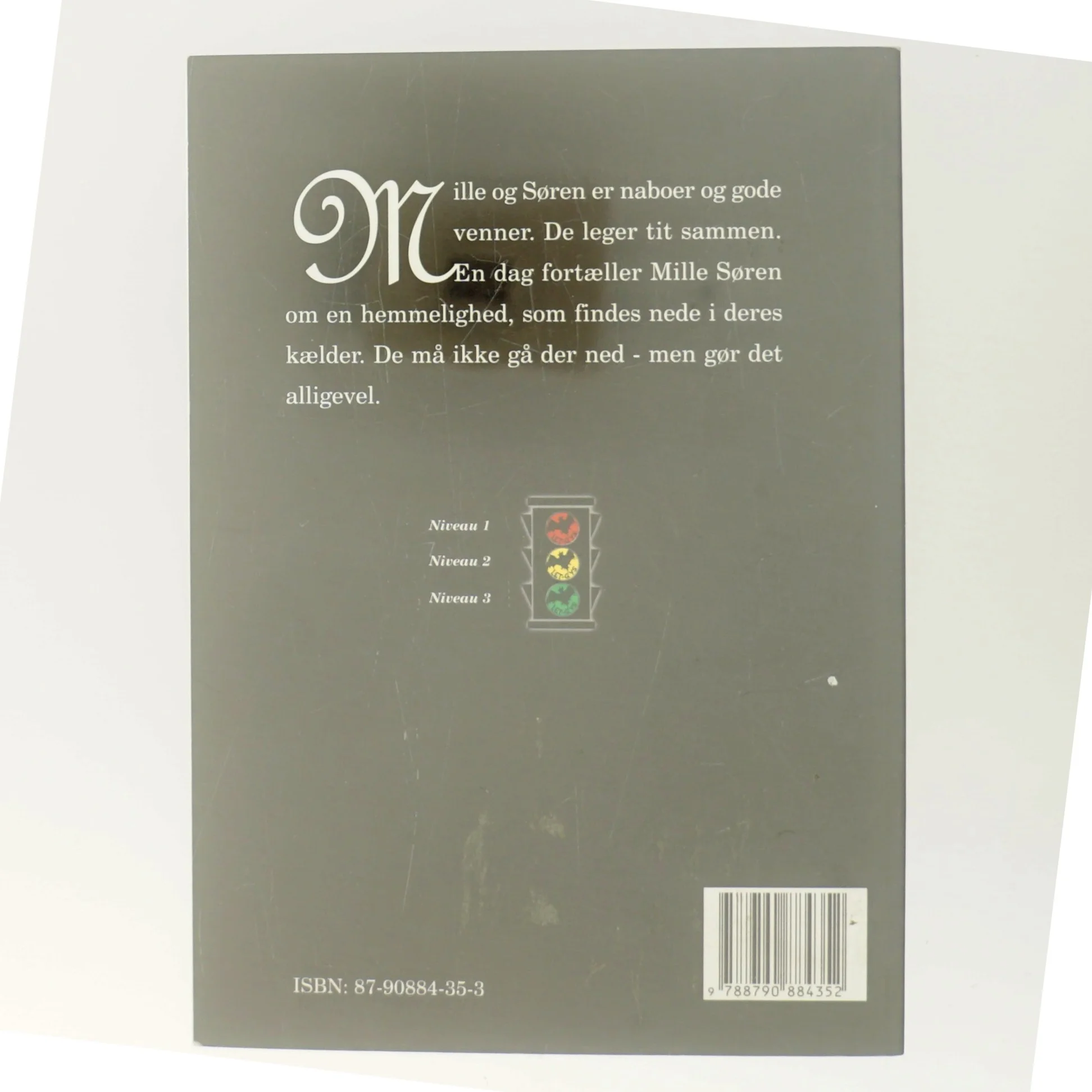 Gys i kælderen af Peter Mikkelsen (f. 1949) (Bog)