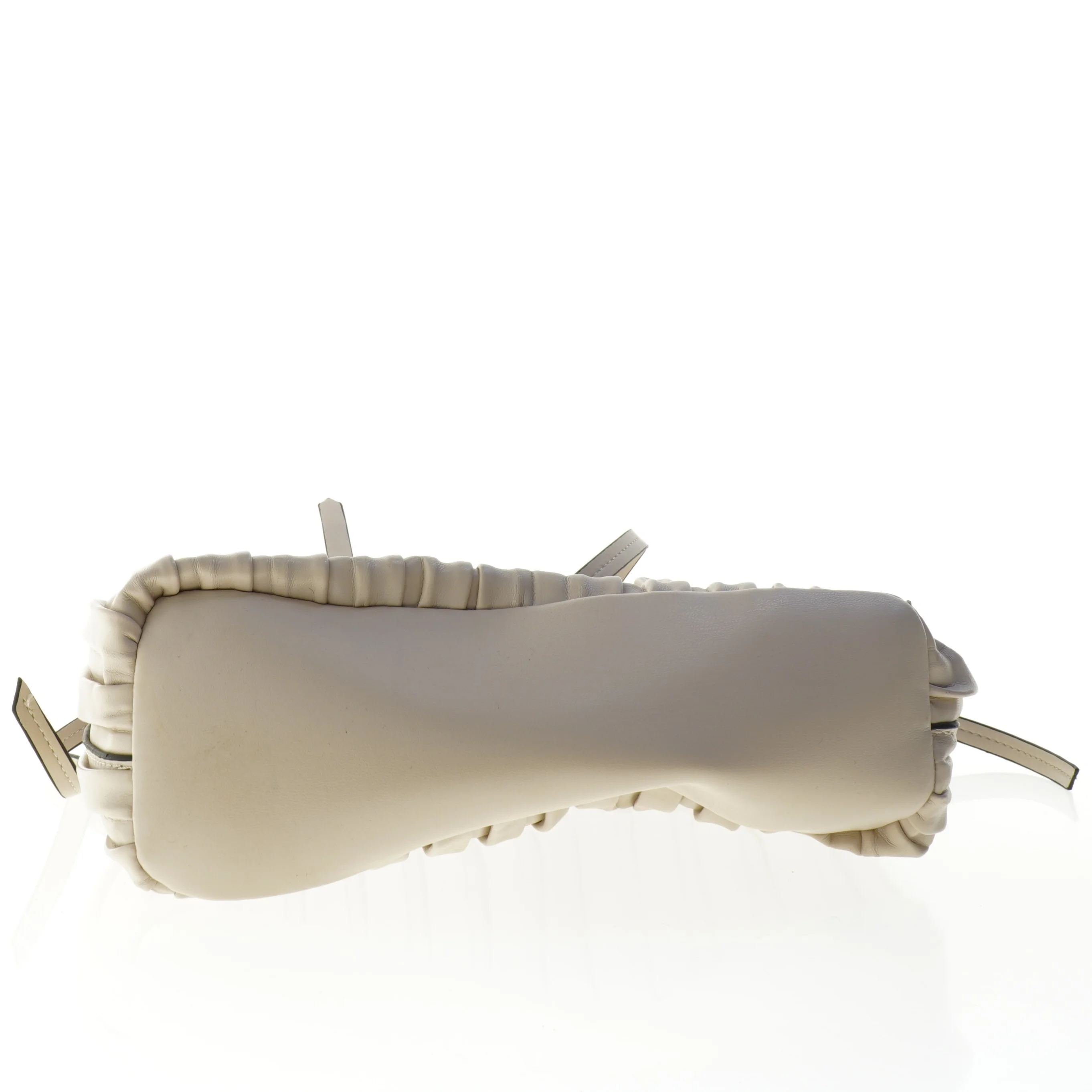 Plisseret håndtaske i beige fra Zara (str. 28 x 26 cm)