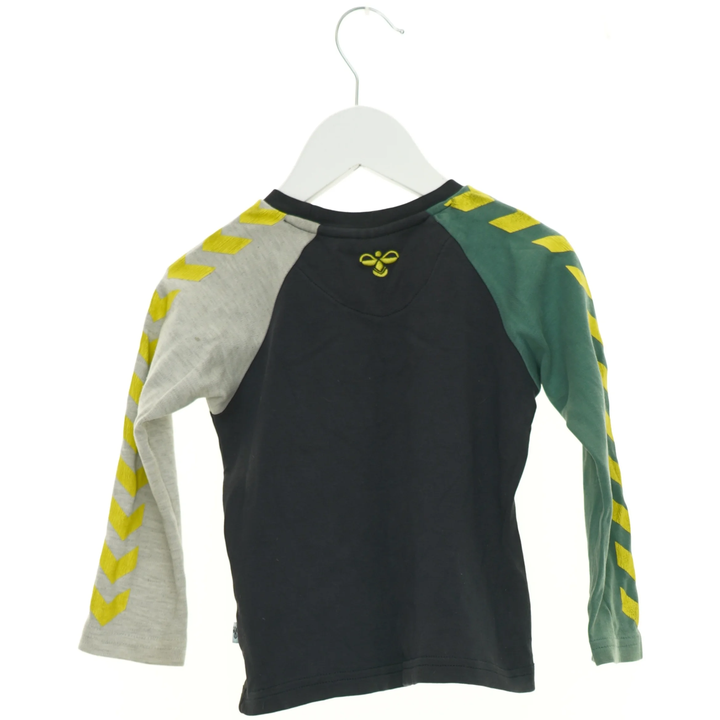 Bluse fra Hummel (str. 92 cm)