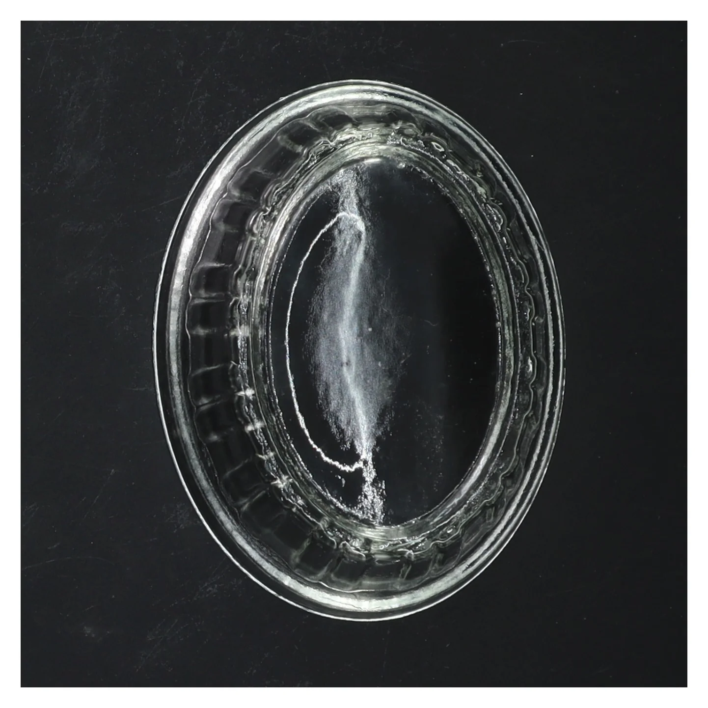 Glasbeholder med låget figur af en høne (str. 13 cm)