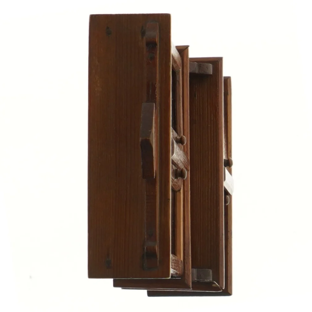 Miniature træskab med glaslåger (str. 25x6x15 cm)