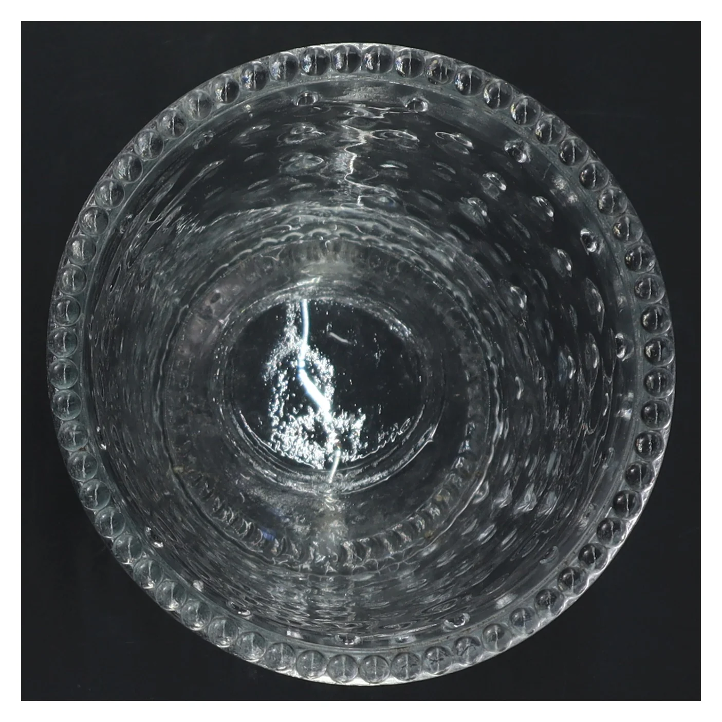 Boblet glasvase (str. H. 12 cm ø. 12 cm)