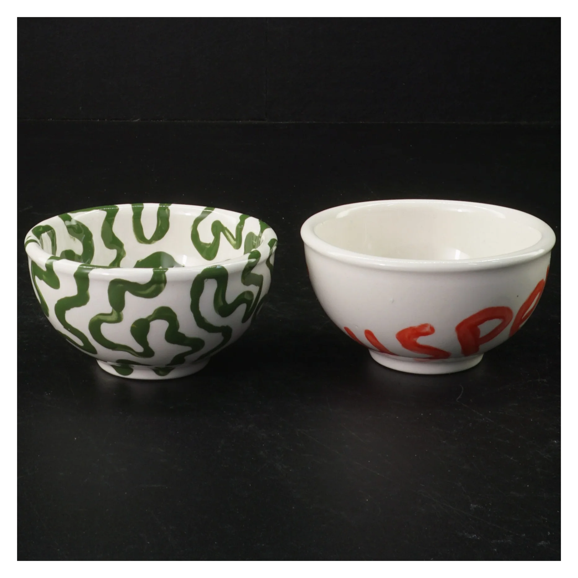 Dekorative keramikskåle (str. Ø 9 cm)