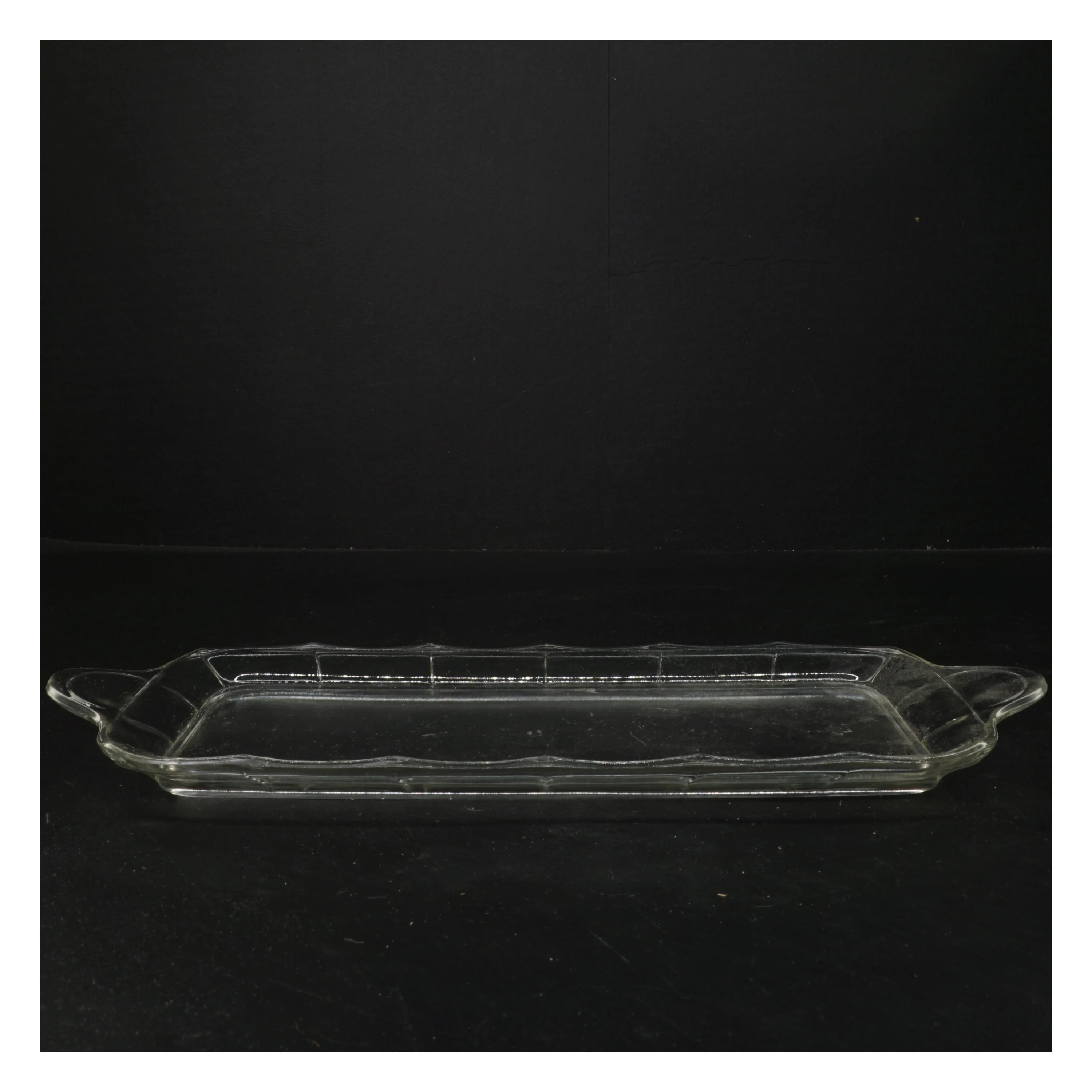 Glasfad med håndtag (str. 34x16 cm)