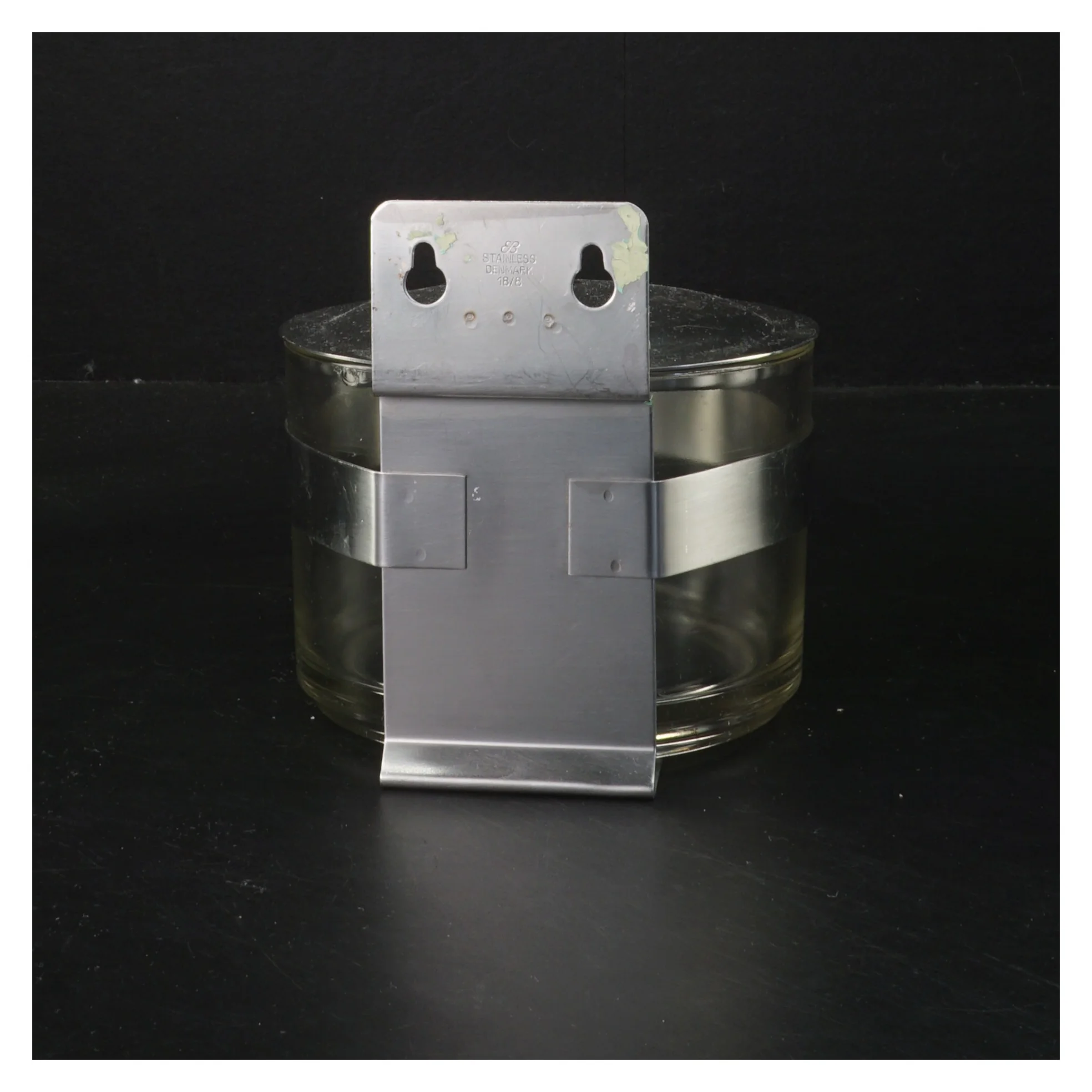 Væghængt opbevaringskrukke (str. Ø 11 cm)