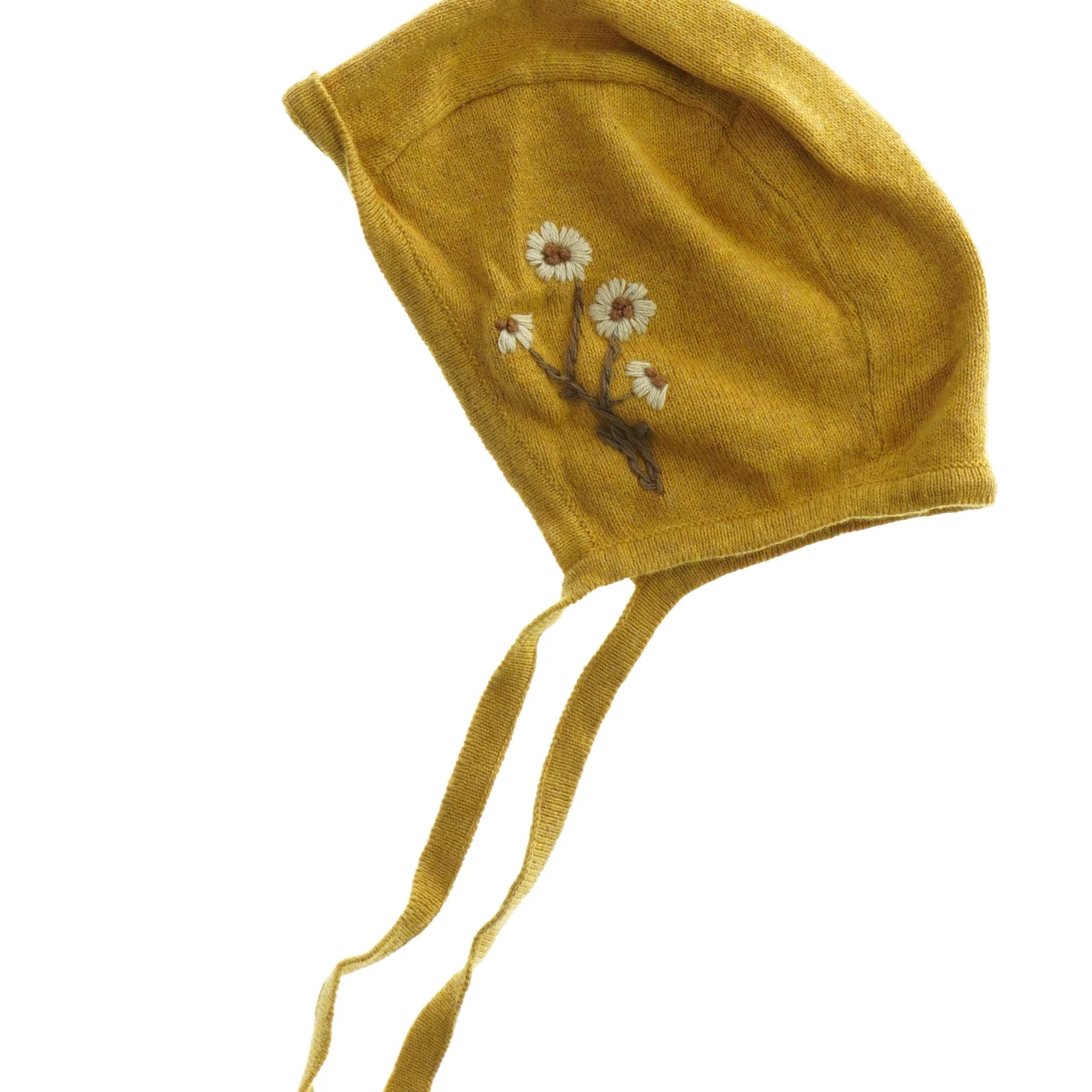 Gul babyhue med blomsterbroderi (str. 2-6 måneder)