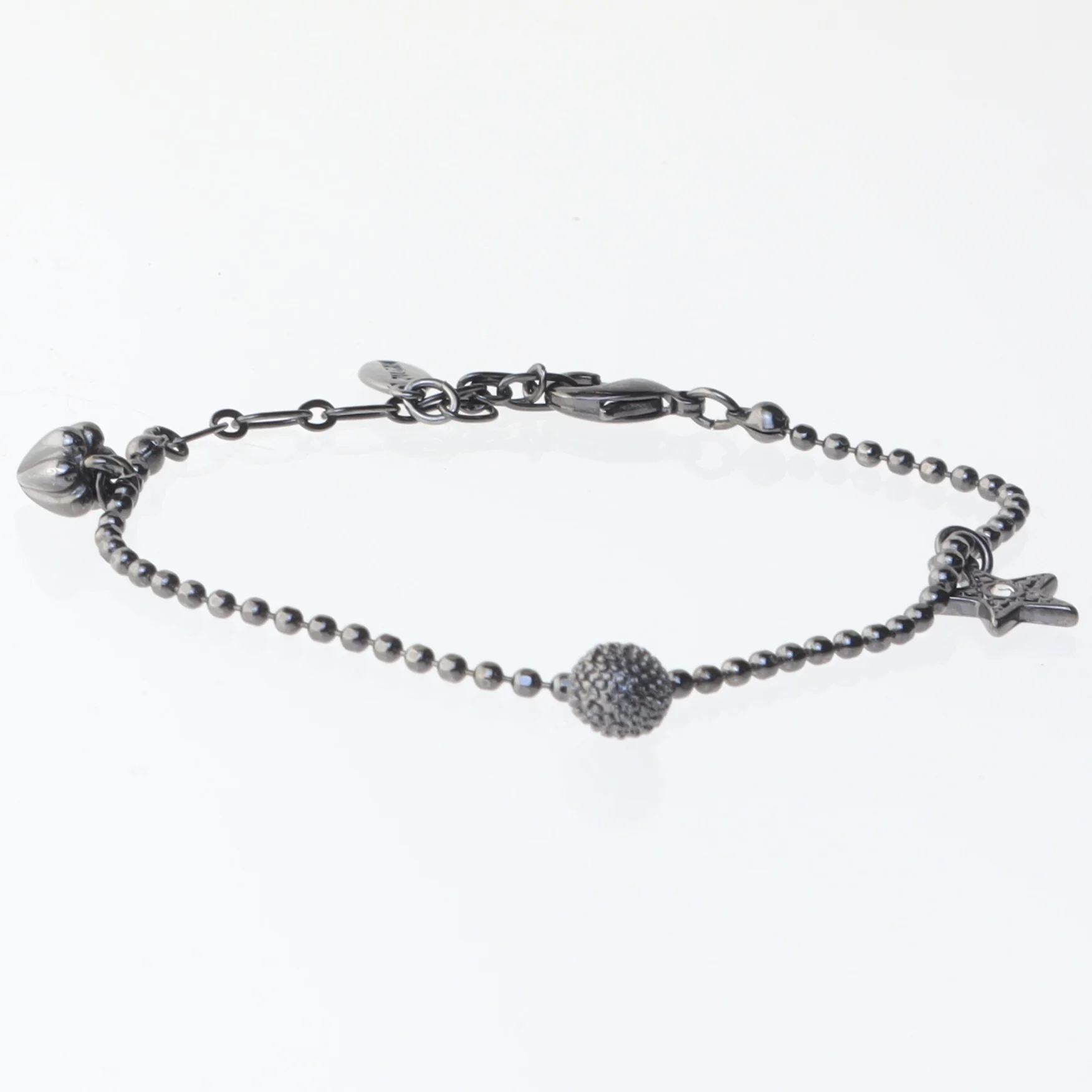 Armbånd med vedhæng (str. 22,5 cm)