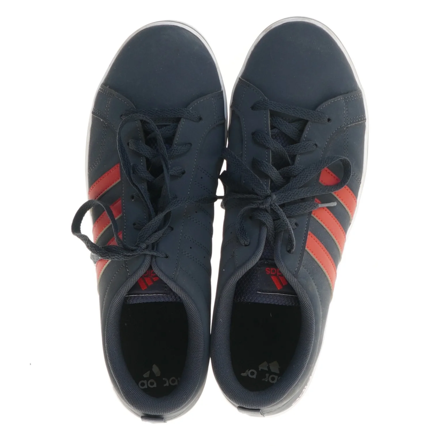 Adidas sneakers i navyblå og rød fra Adidas (str. 45,5 )