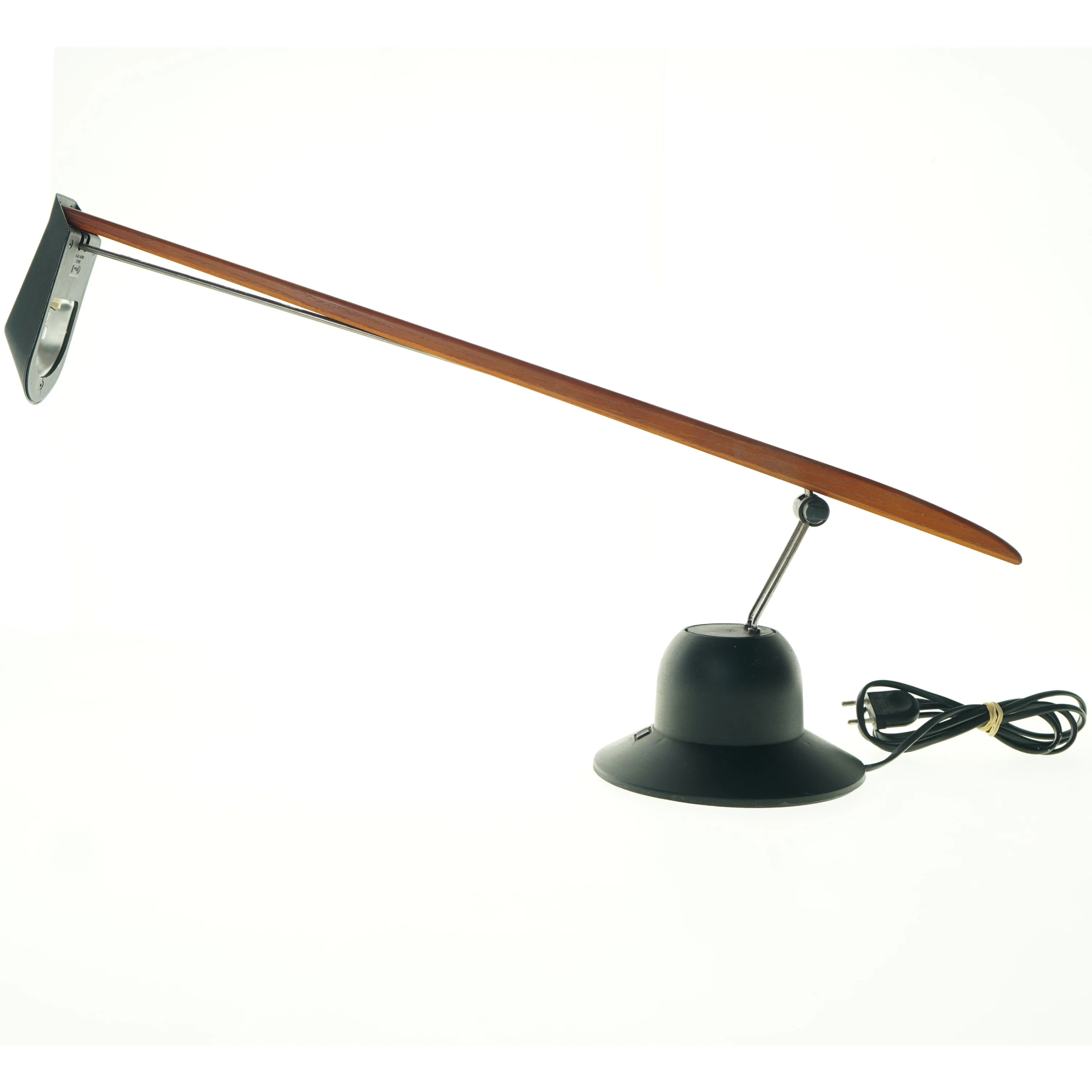 Bordlampe med træ og metal (str. Længde 68 cm)